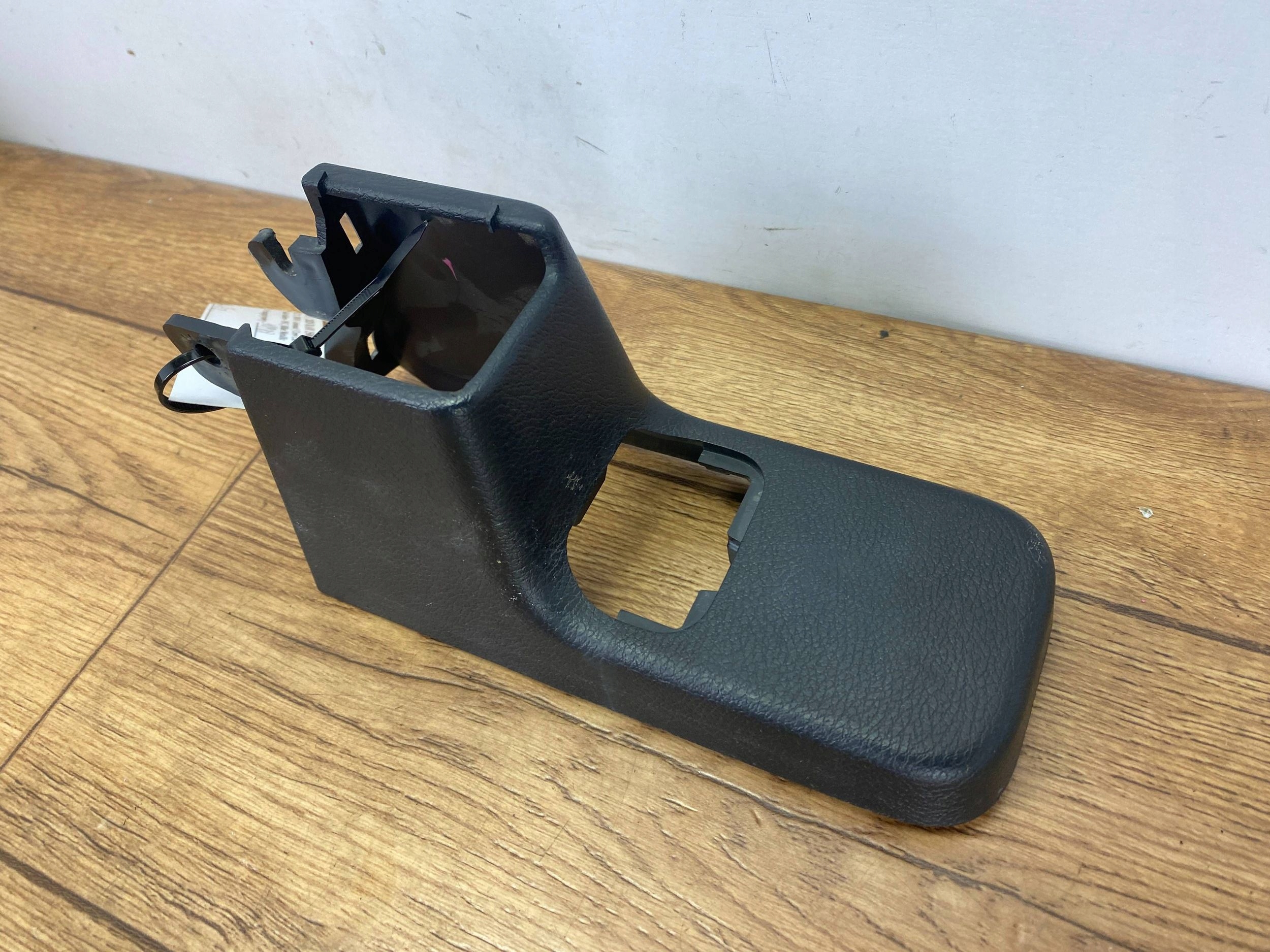 Blende Abdeckung szyny SITZ Ram 1500 2019+