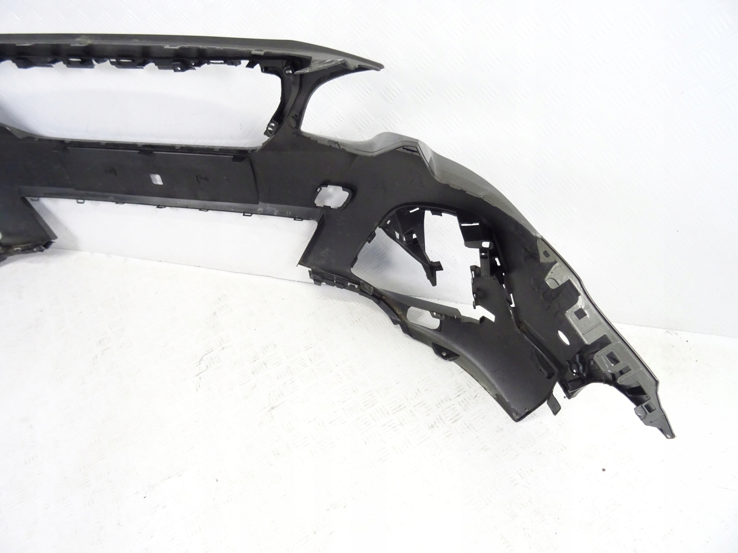 Peugeot 3008 II 2 16- bumper front