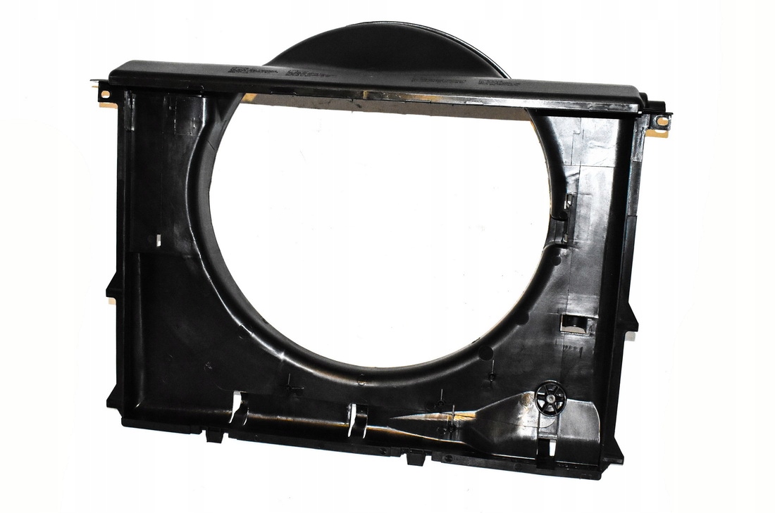 17101438457 1438457 - Кожух вентилятора BMW E39 520i 523i 525i 528i 530