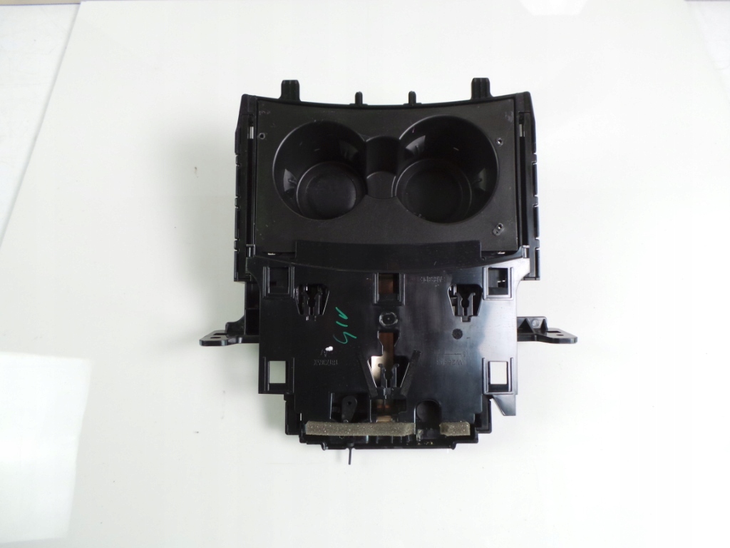 26527985 - Тримач для напоїв Alfa Giulia