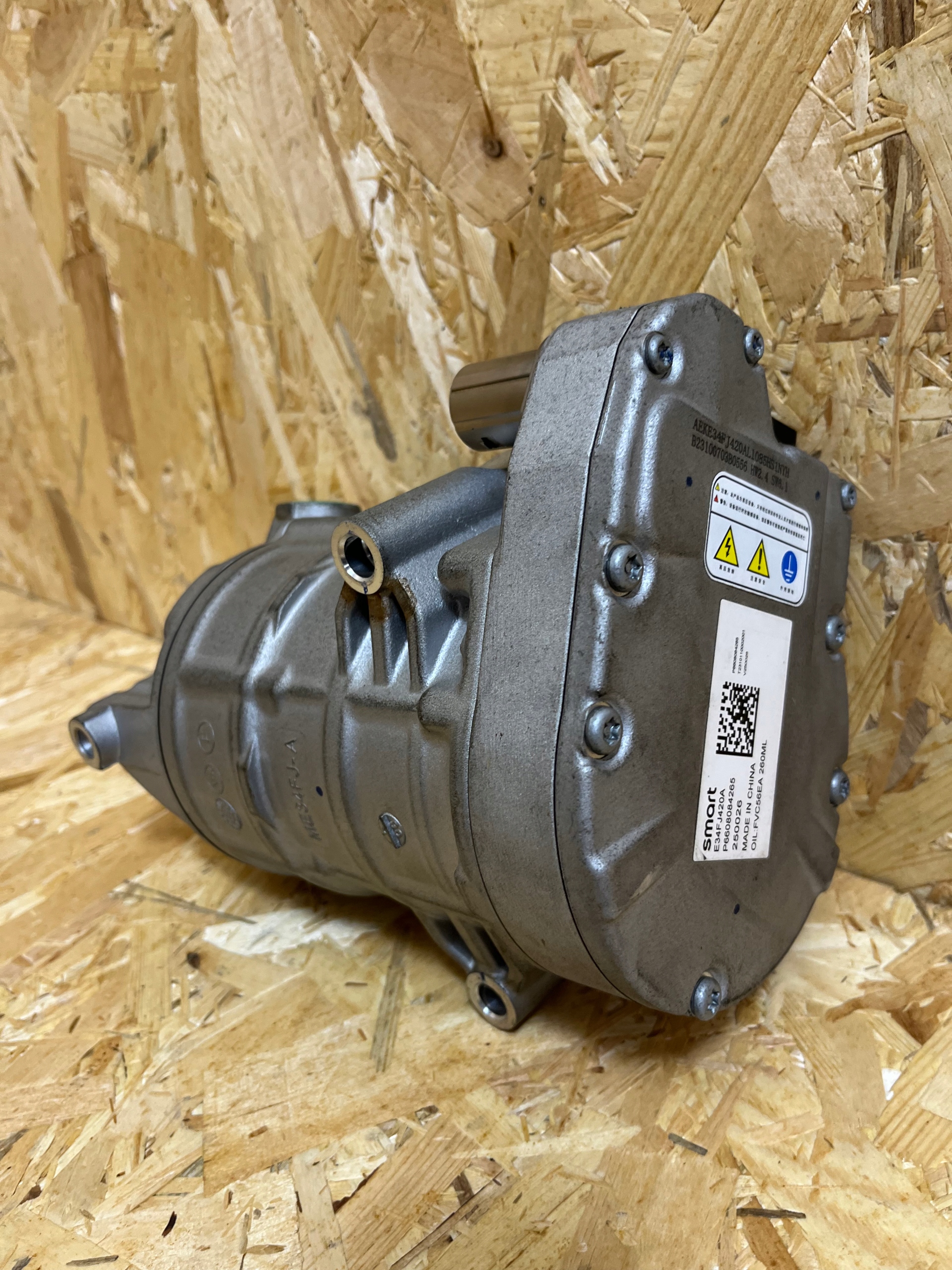 компрессор кондиционера SMART #1 volvo EX30 #3 6608084265