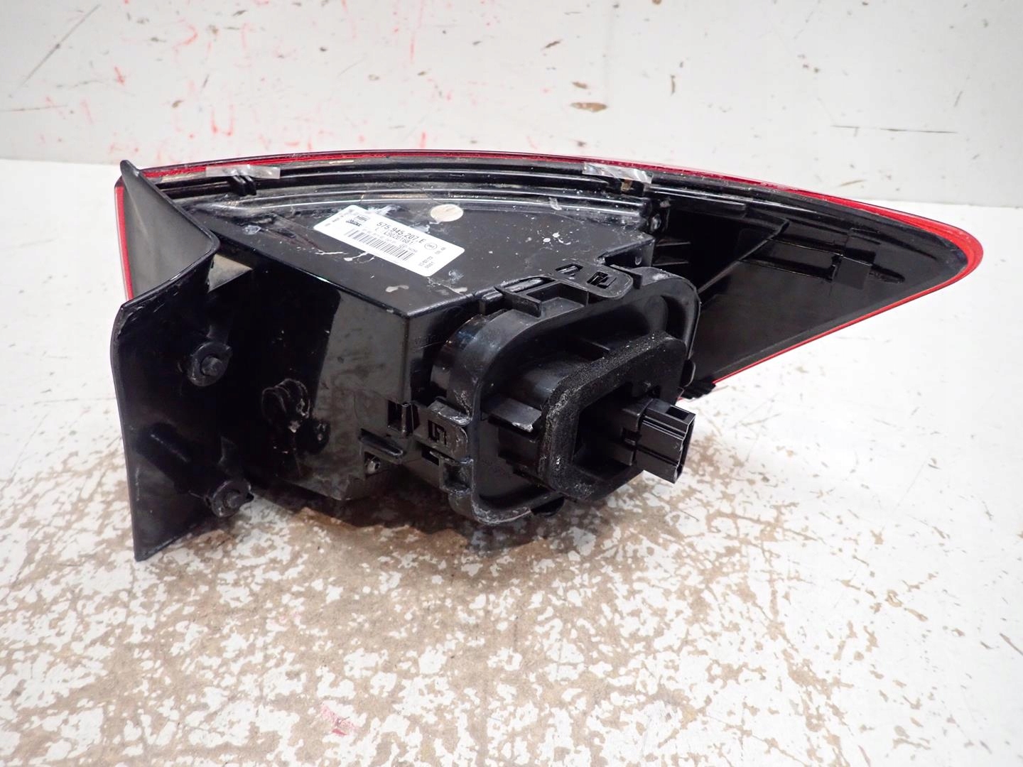 light rear part rear left SEAT ATECA LIFT 2020- 575945207E