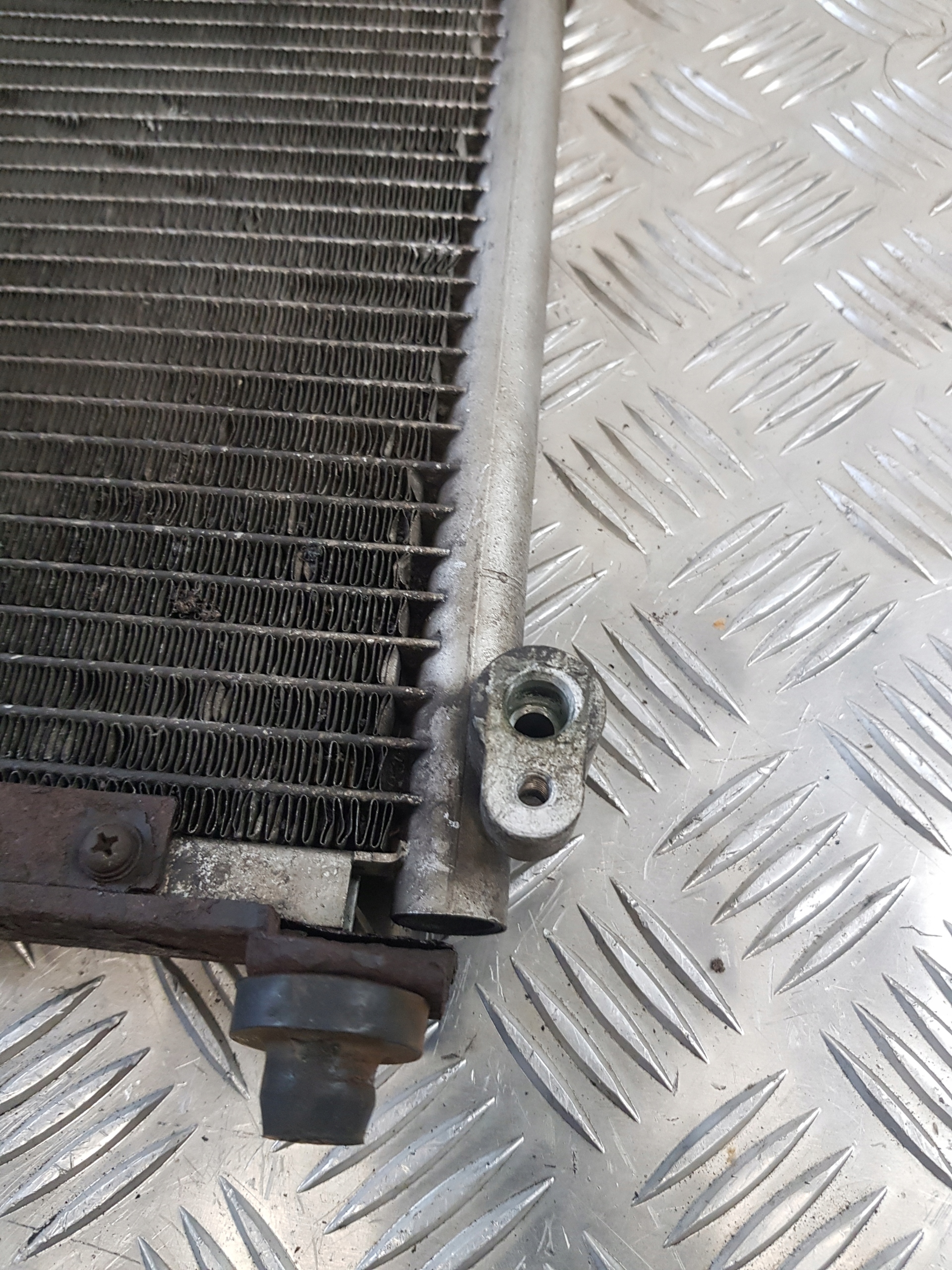 Radiateur climatisation SUZUKI LIANA 1.6B