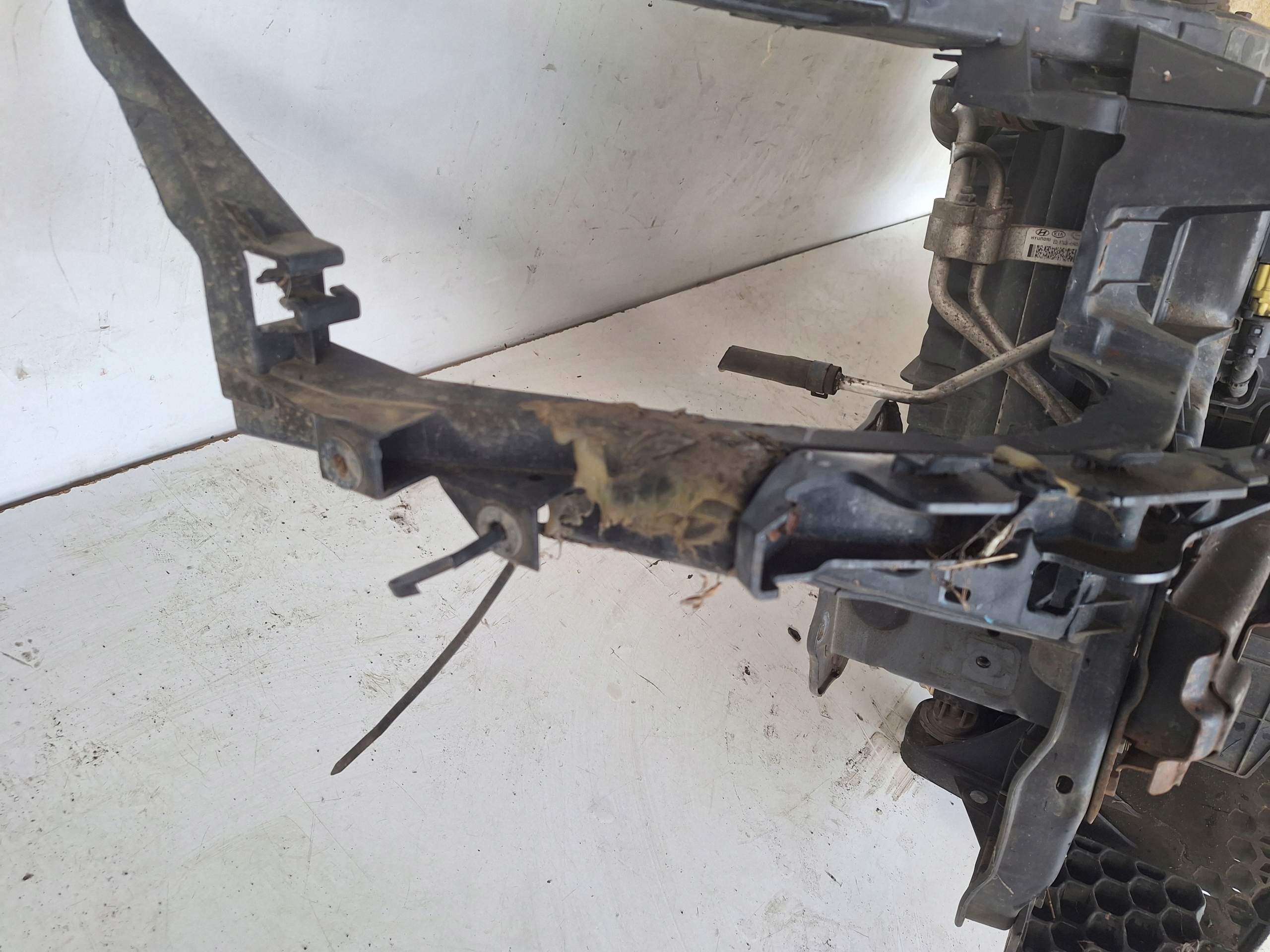 KIA CEED and LIFT 09-12 support panel for radiators CRDI
