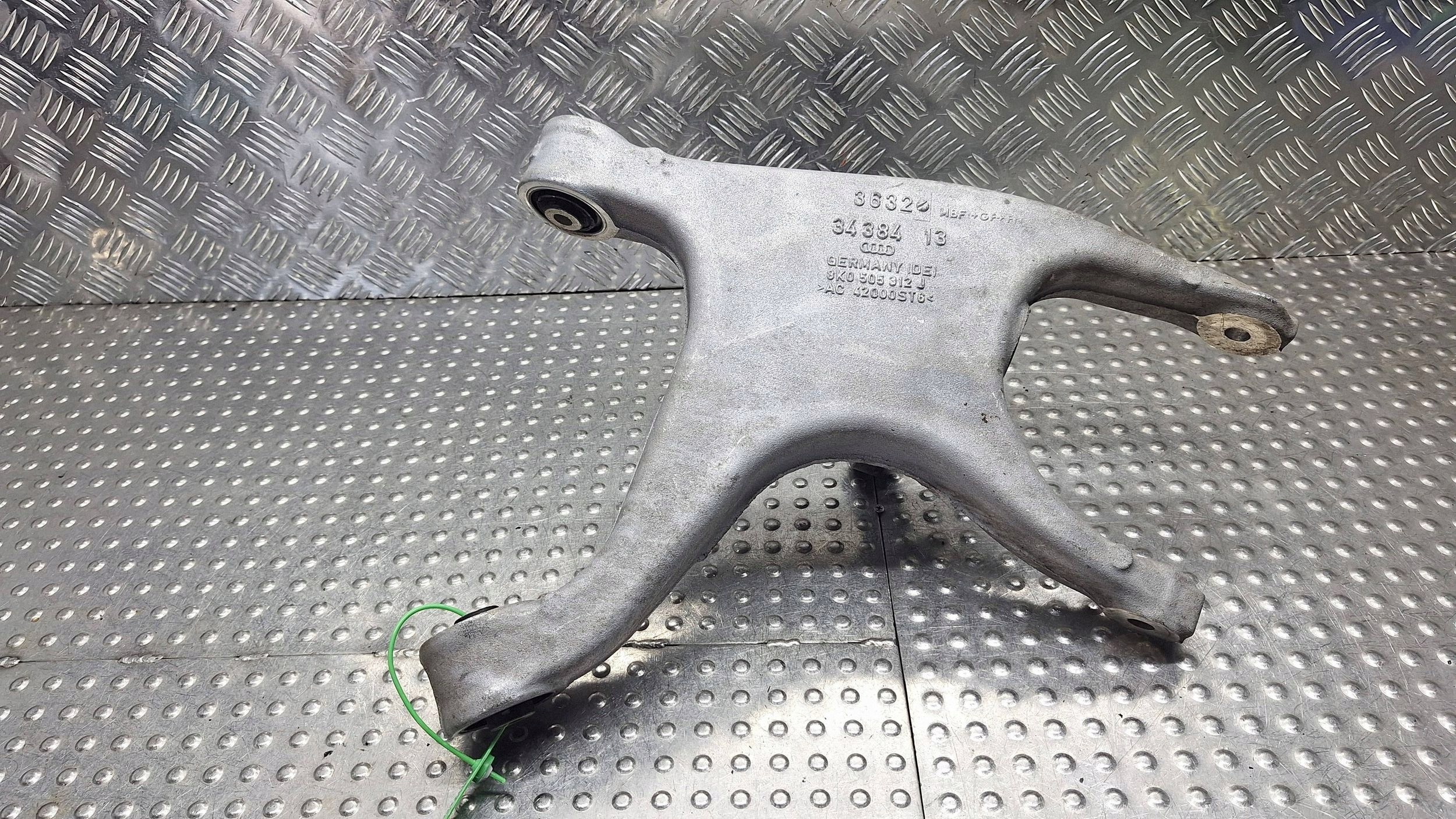 querlenker achsträgers rechts heck 8K0505312J AUDI A4 B8 A5 8T original