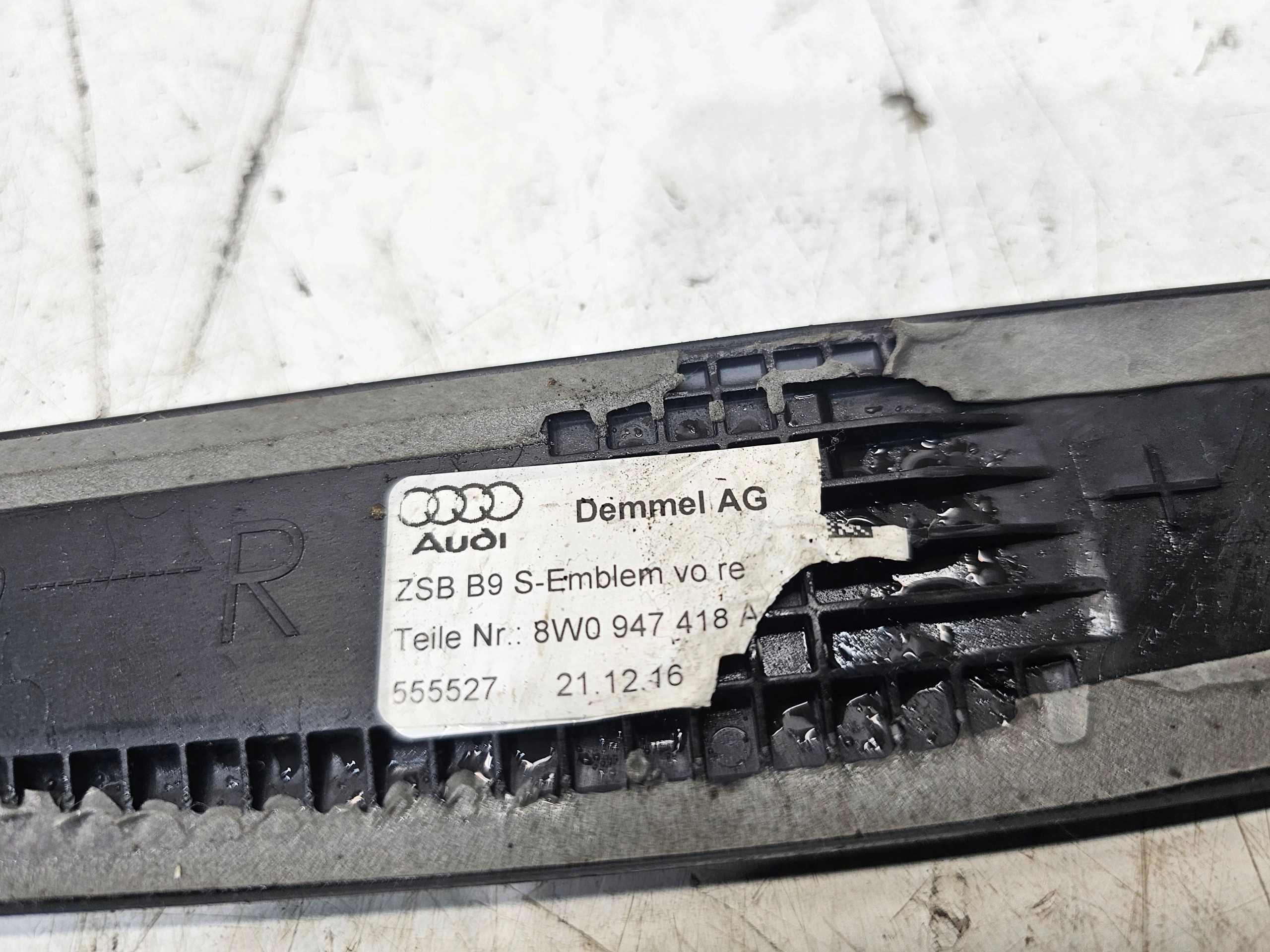 moulding threshold inner right front AUDI A4 B9 8W0947818A