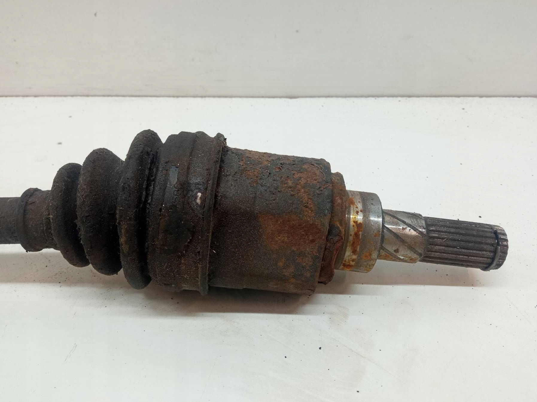 semi-axis right rear part 2.0 DCI 150 KM AWD Renault Koleos and (2007- )