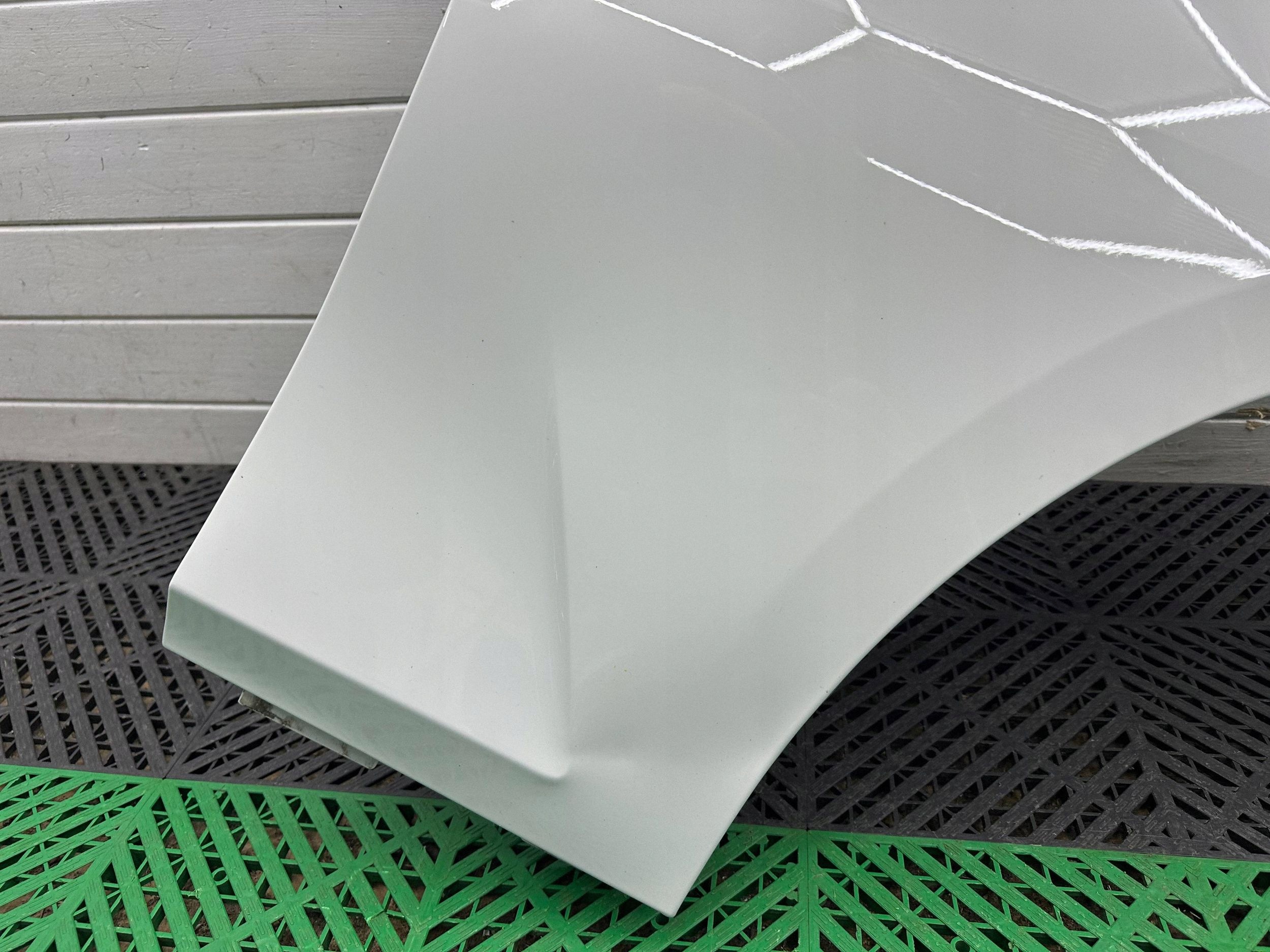 fender front side right BMW 3 G20 G21 colour A300