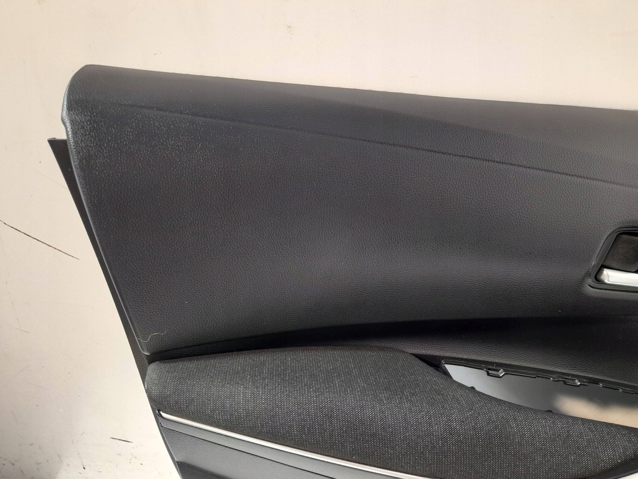 Toyota Corolla E21 side door front left 67612X1G01 (ET153)