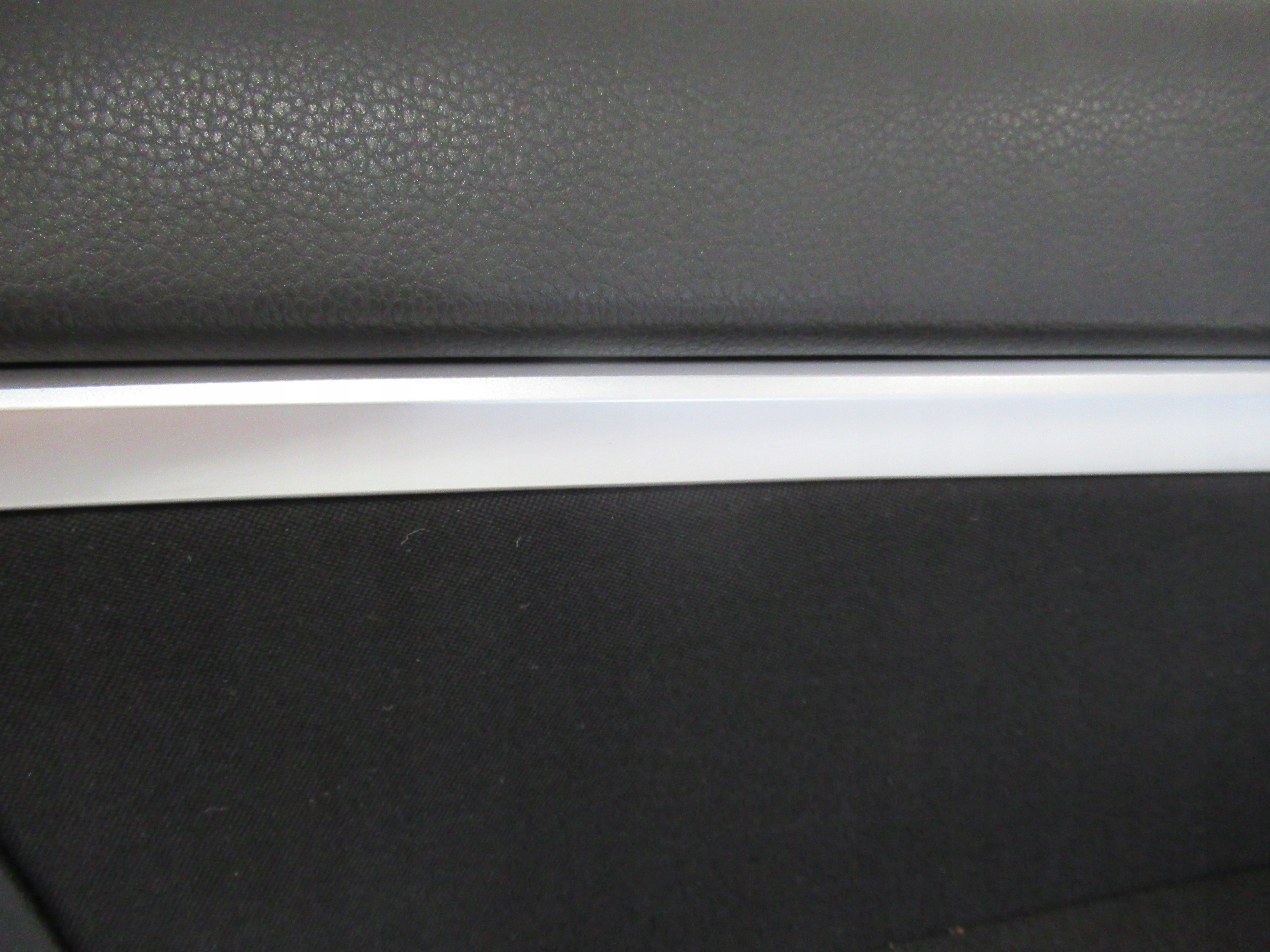 VW TIGUAN and 5N side door left front 5N0867011