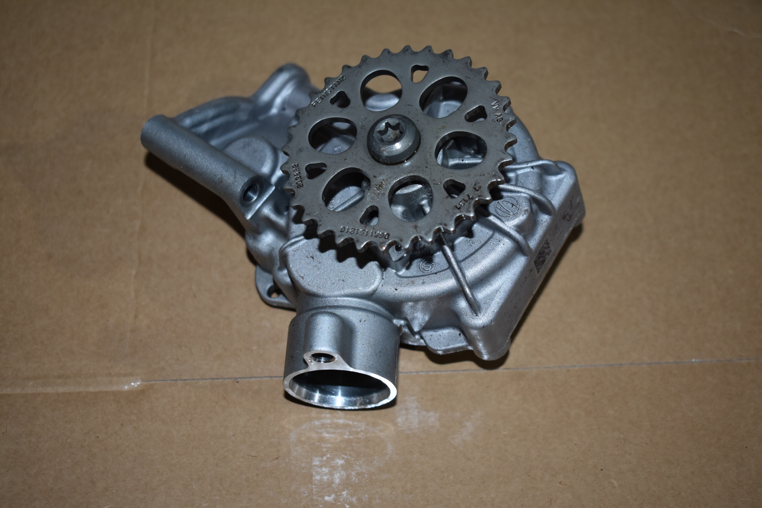 IDEALNY Ölpumpe AUDI PORSCHE 4.0 TFSI 1