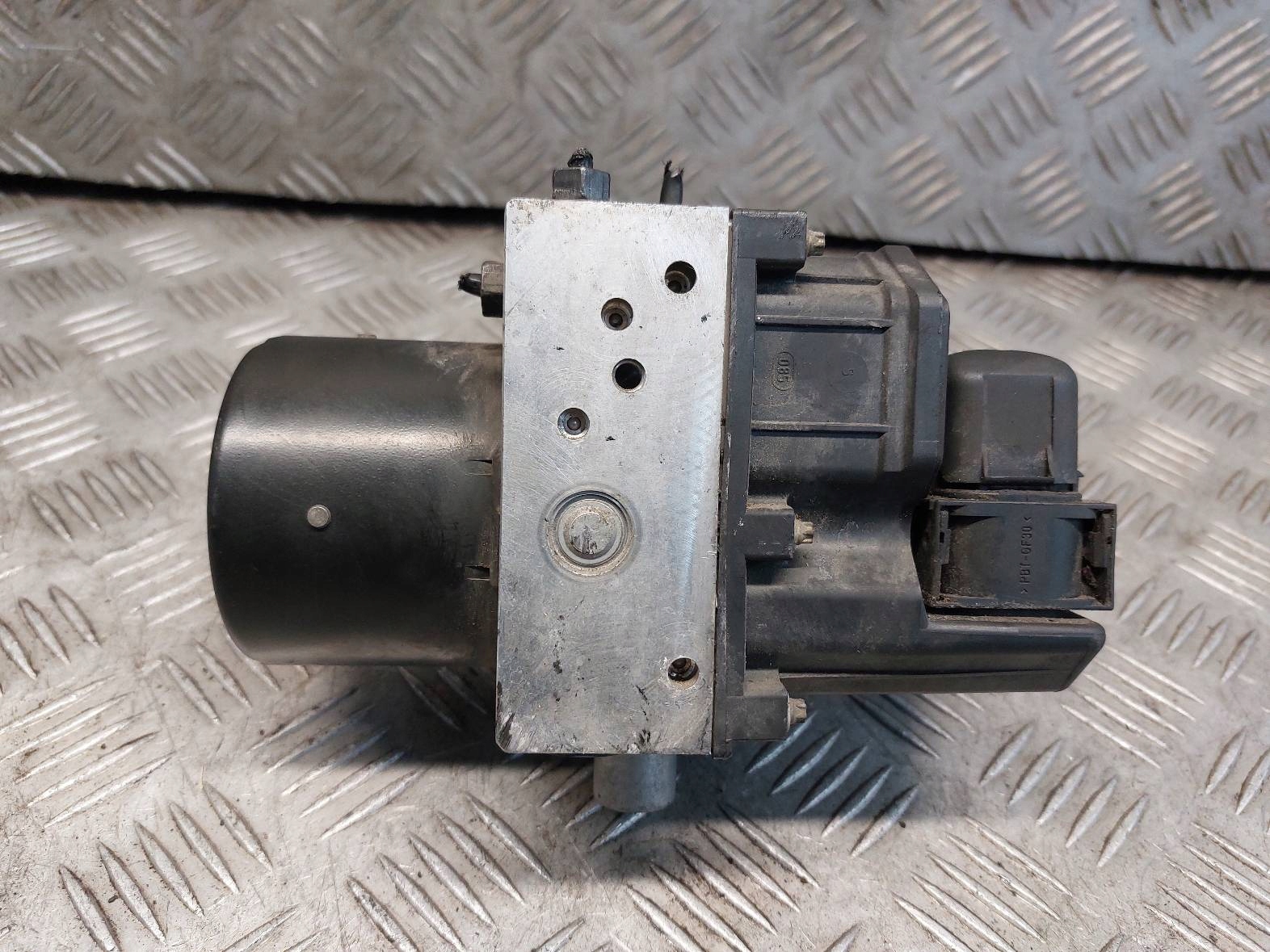 pump control unit ABS SKODA FABIA and 0265800003