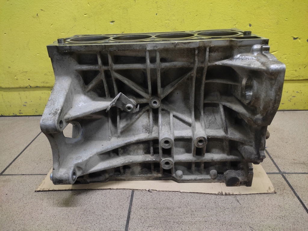 VW TOURAN 1.6 FSI BLOK Motore BAG