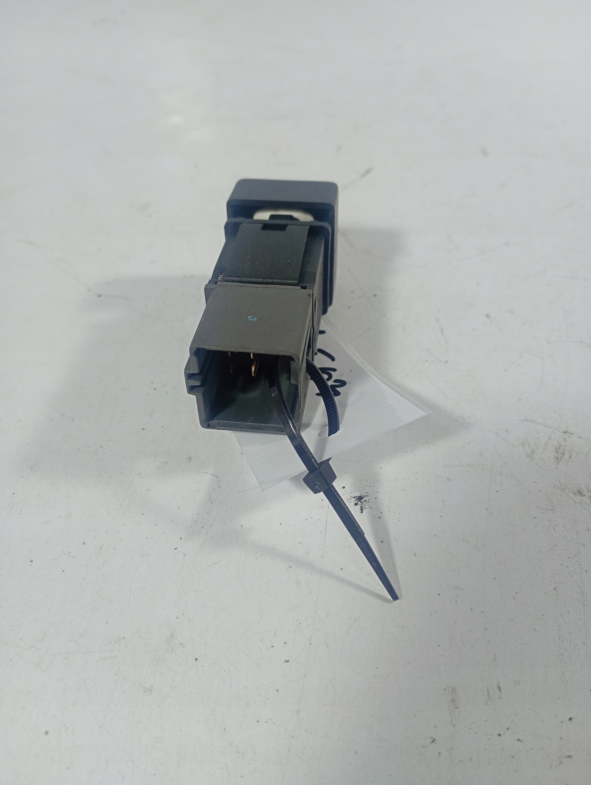 Citroen XM 94-00 switch button light switch of warning lights