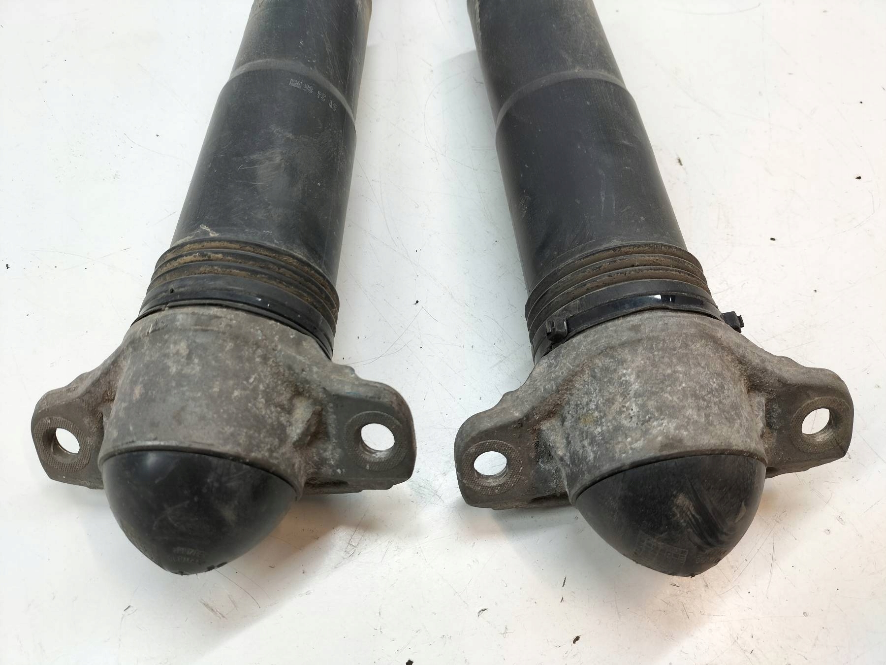shock absorber left right rear part KPL 3V Skoda Superb III (2015-)