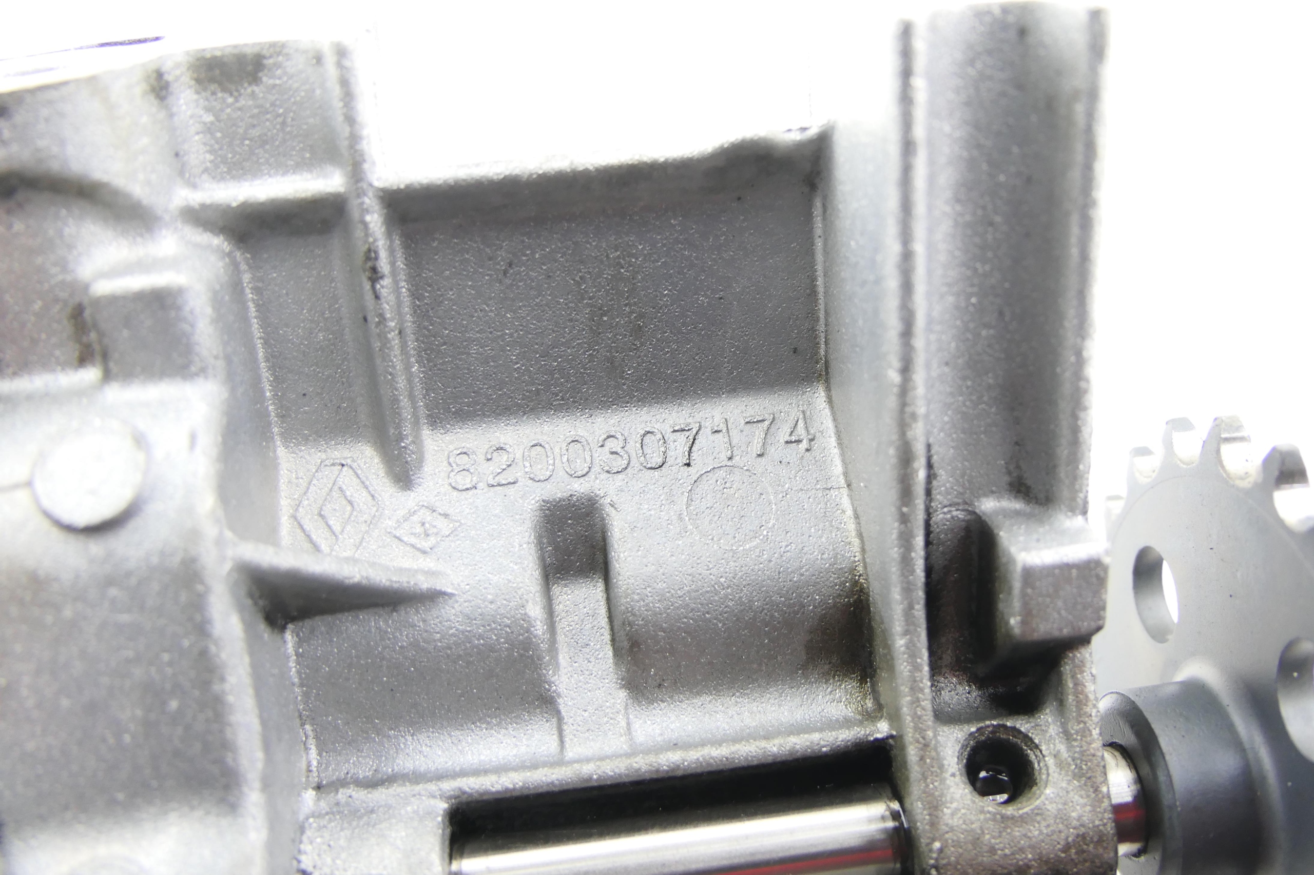 Ölpumpe RENAULT CLIO III 1.5 DCI 7700600532