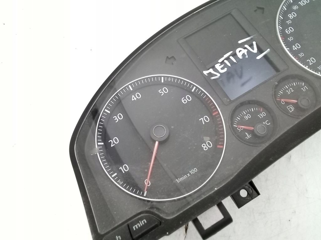 VW Jetta dials dials predkosciomierz 1K0920864A EU