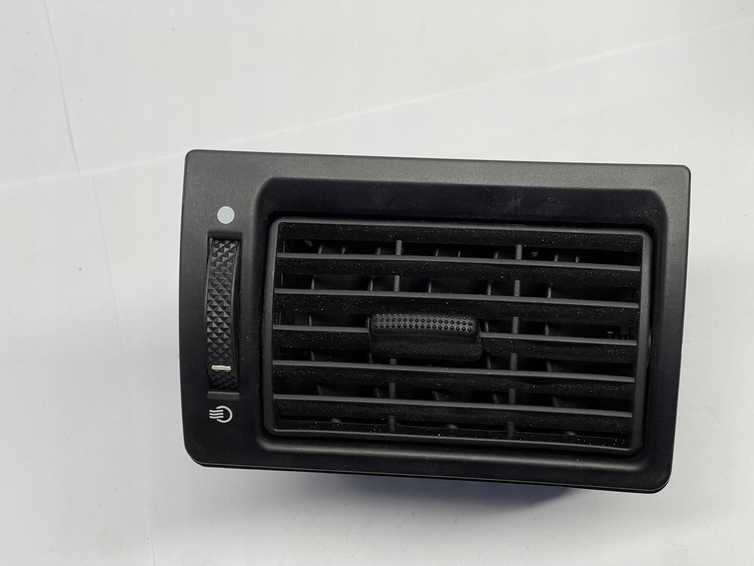 Lüftungsgitter des lüfters rechts MONDEO MK3 1S7H-A018B09-AD