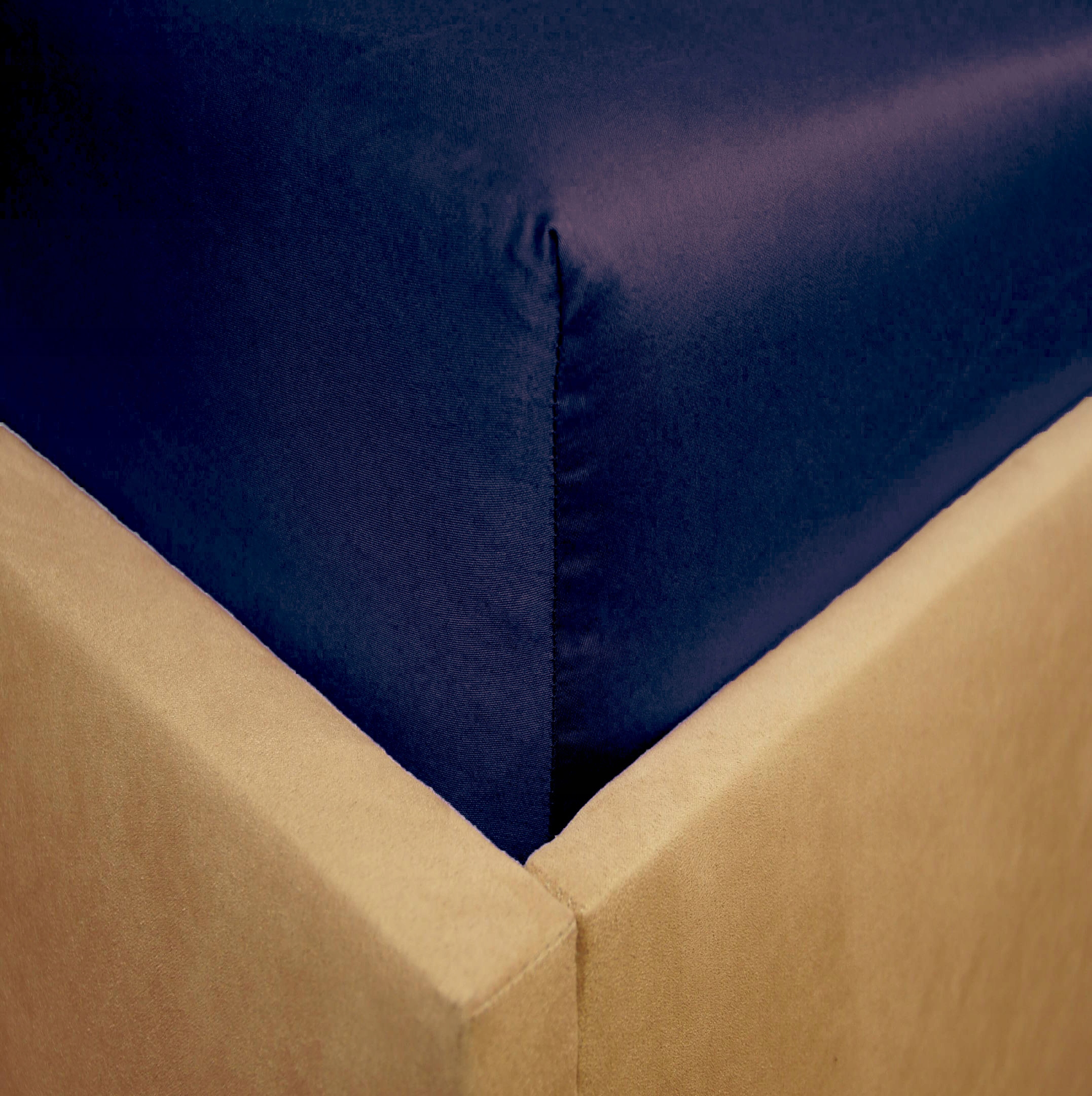 

Prześcieradło satynowe z gumką 140 granatowe