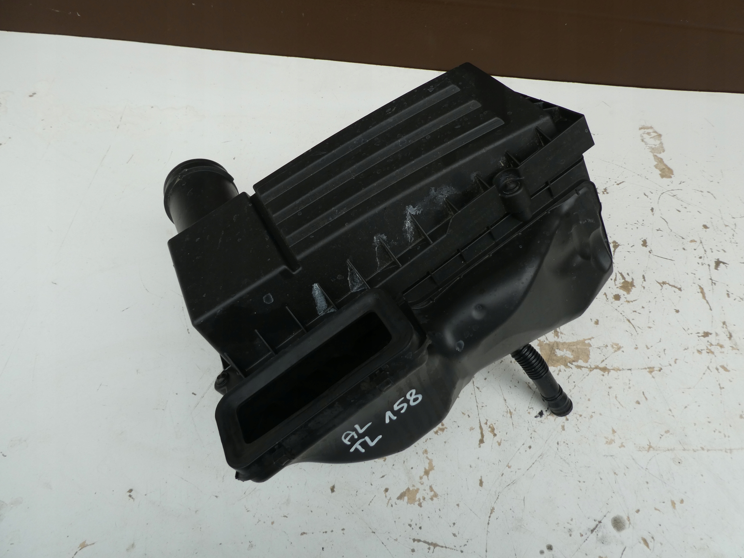 GEHÄUSE FILTER LUFT VW SEAT SKODA 1K0129607AC