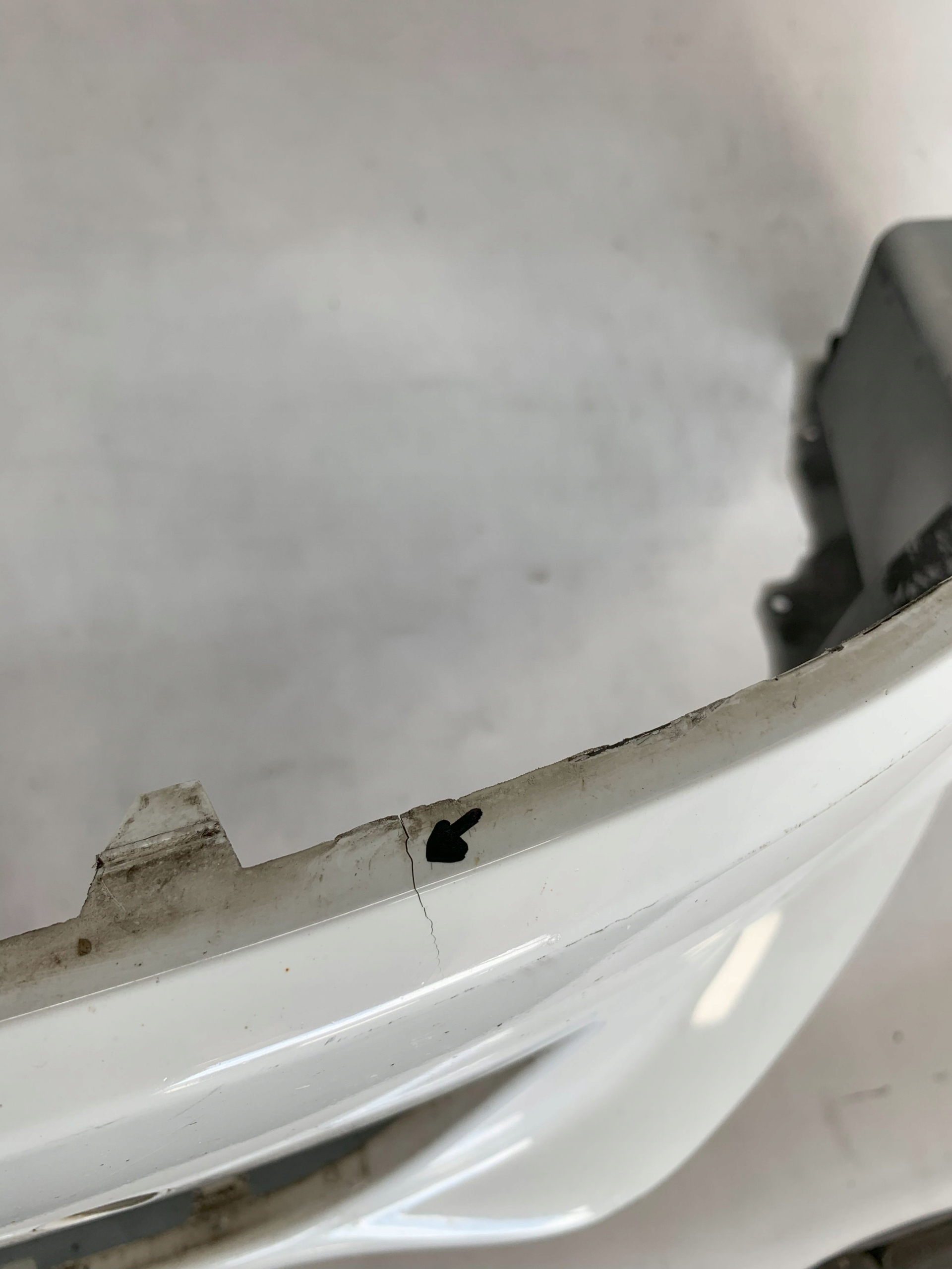 bumper front front Ford S-Max II 15-19r EM2B-17F003-A 04.25