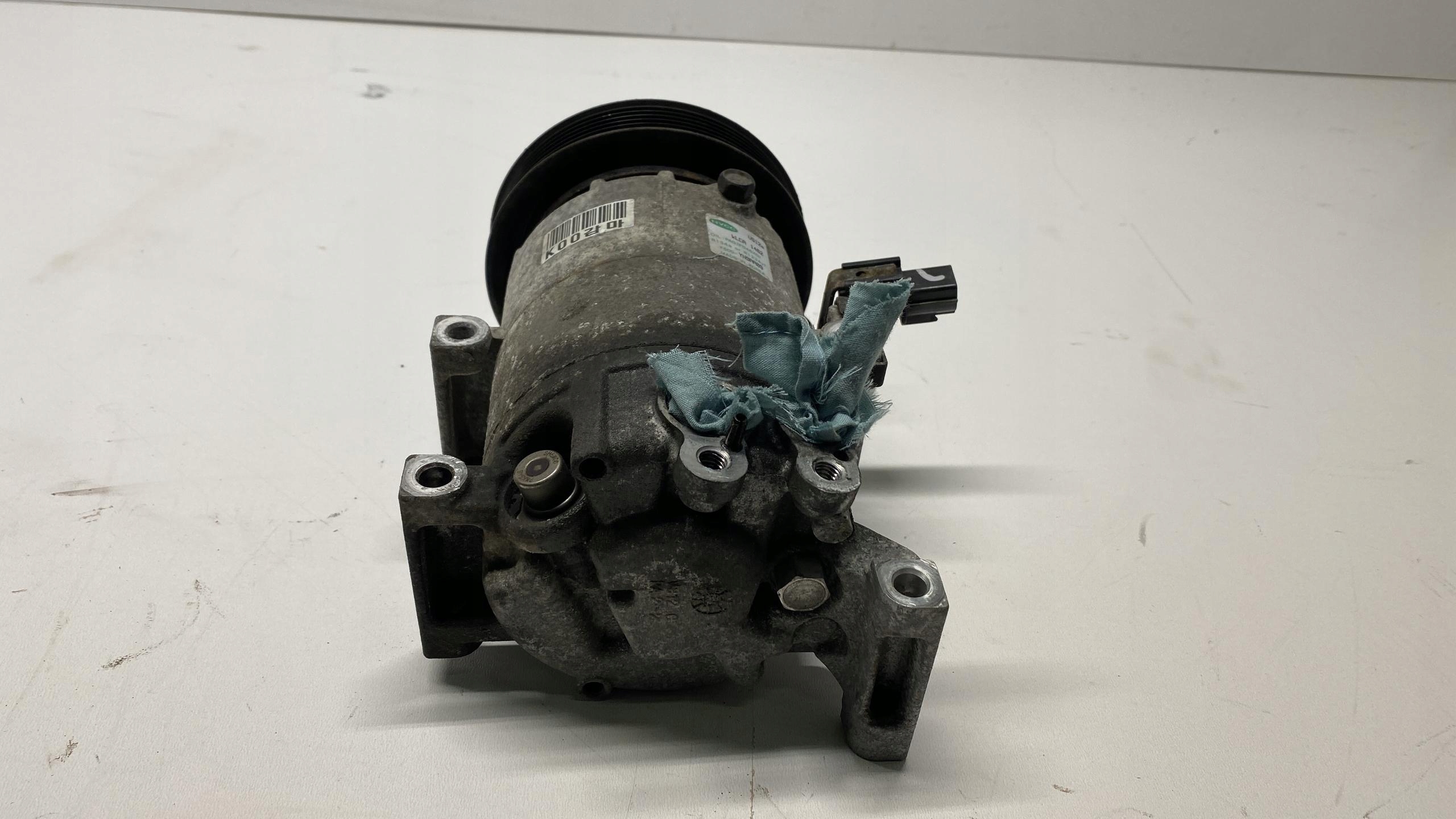 KIA VENGA HYUNDAI IX20 1.6 compressor; compressor of the air conditioning