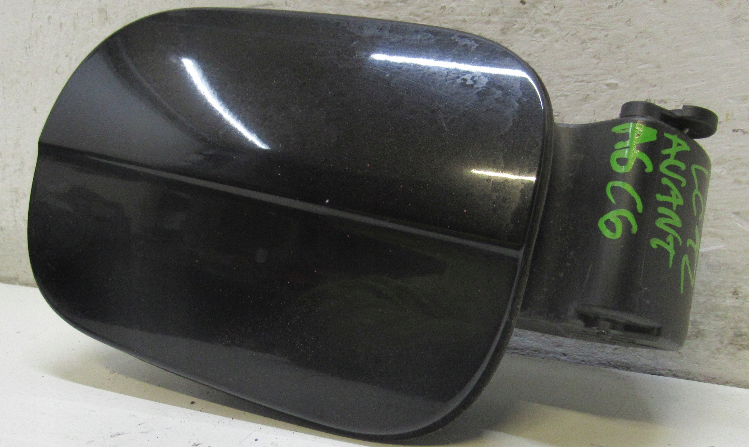 AUDI A6 C6 08R Tankklappe des Kraftstoffsbehälters LC9Z