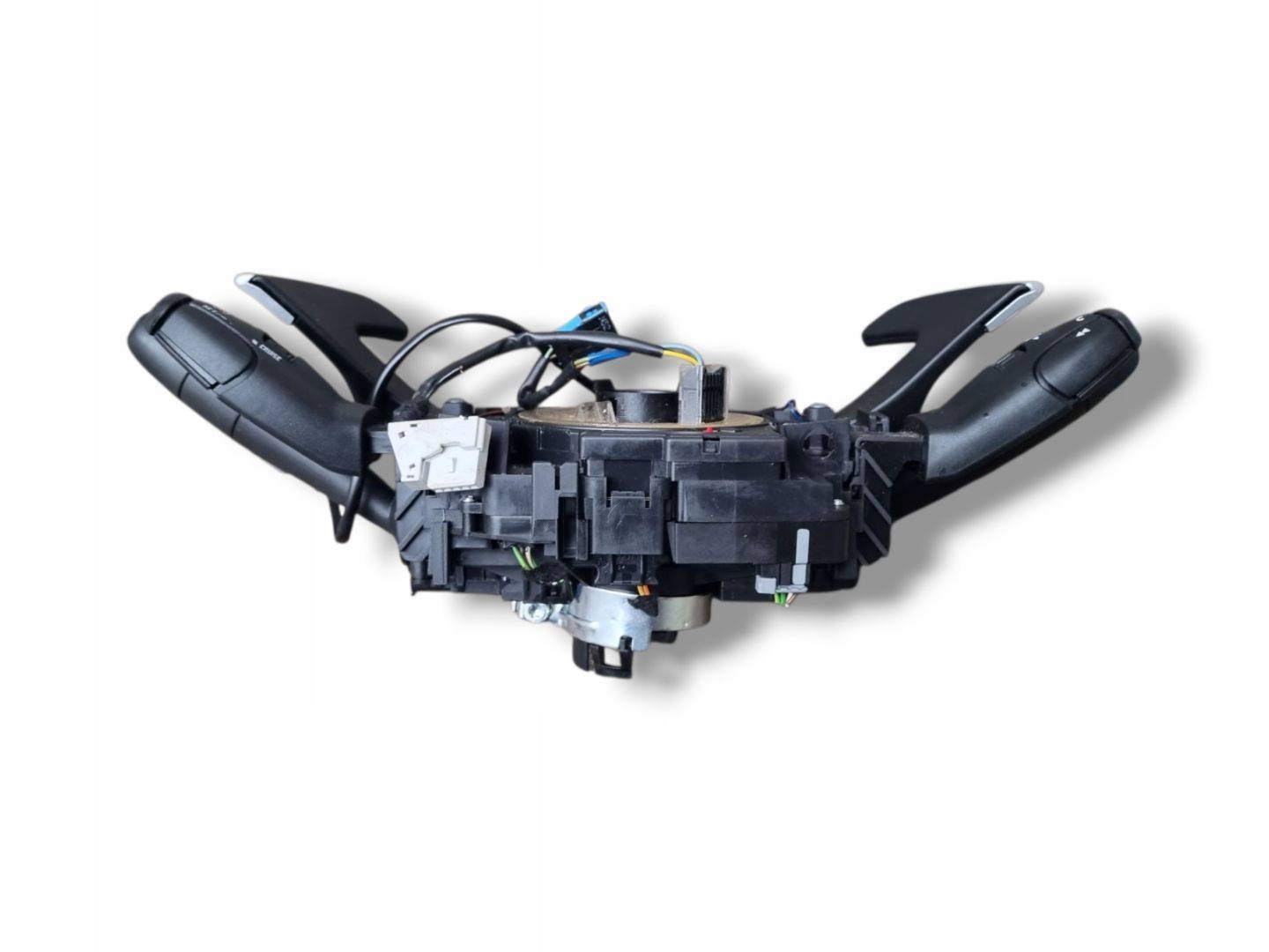 steering wheel levers and controls Peugeot 3008 2012 96773911XT