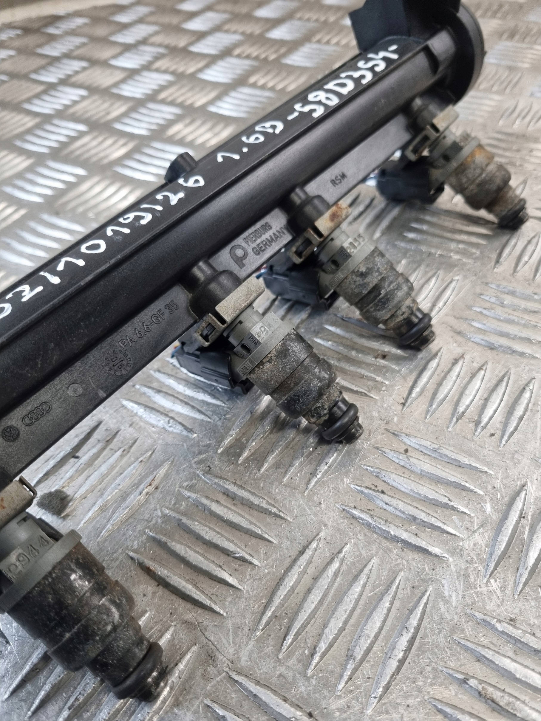 kraftstoffverteiler einspritzleiste SEAT ALTEA 1.6B