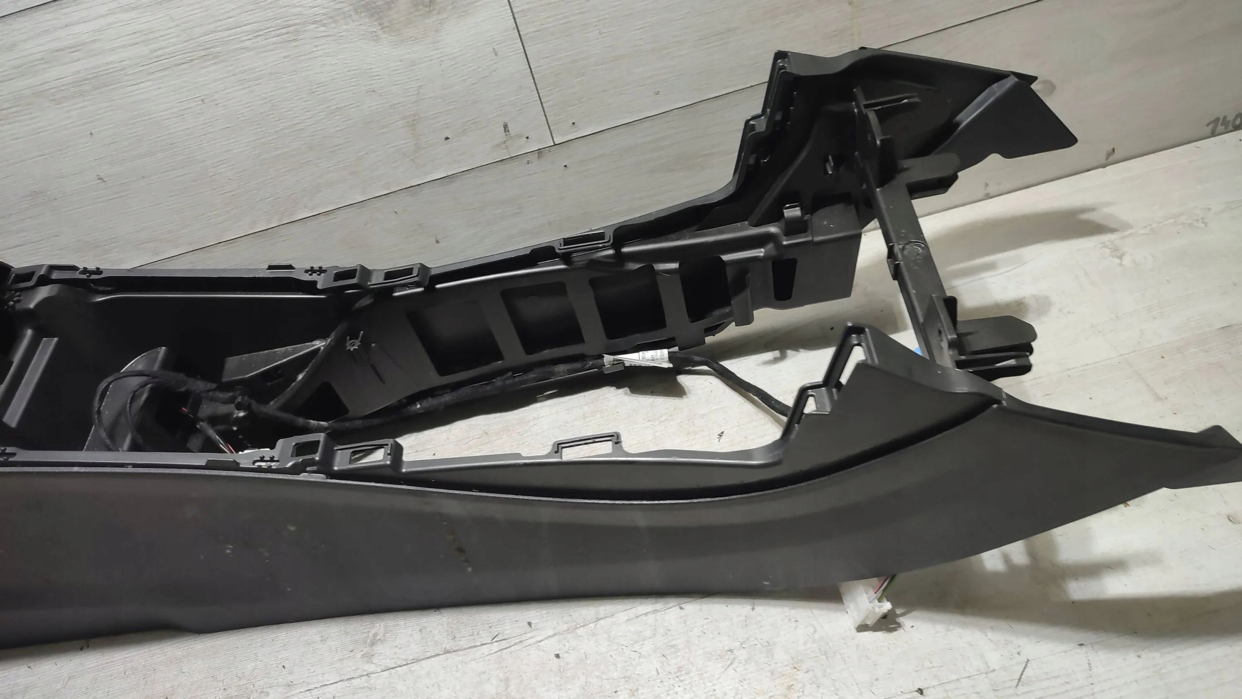 Mercedes-Benz A W176 2017 tunel central