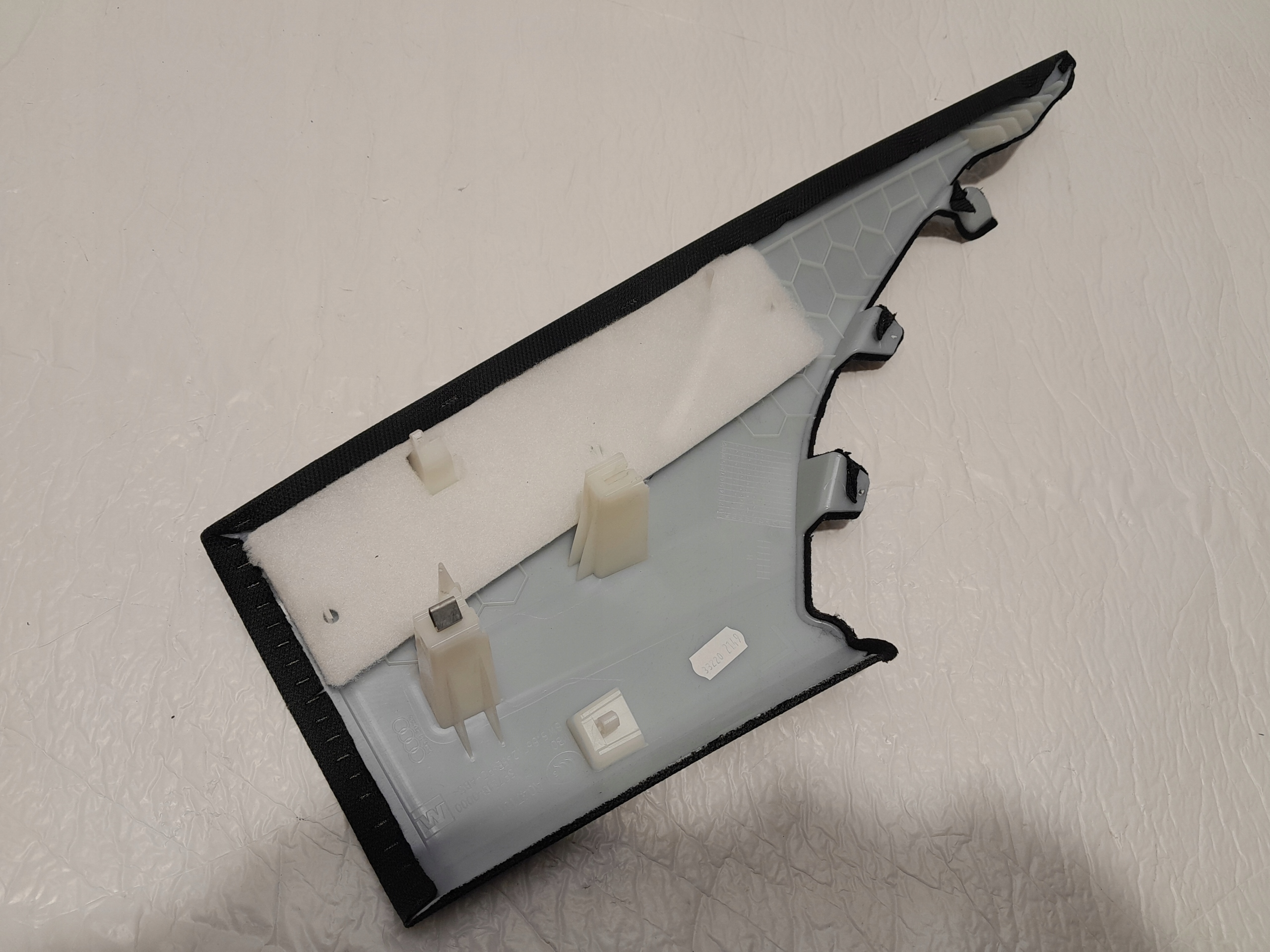 AUDI A4 B9 LIFT cover side SLUPKA 8W5867245B