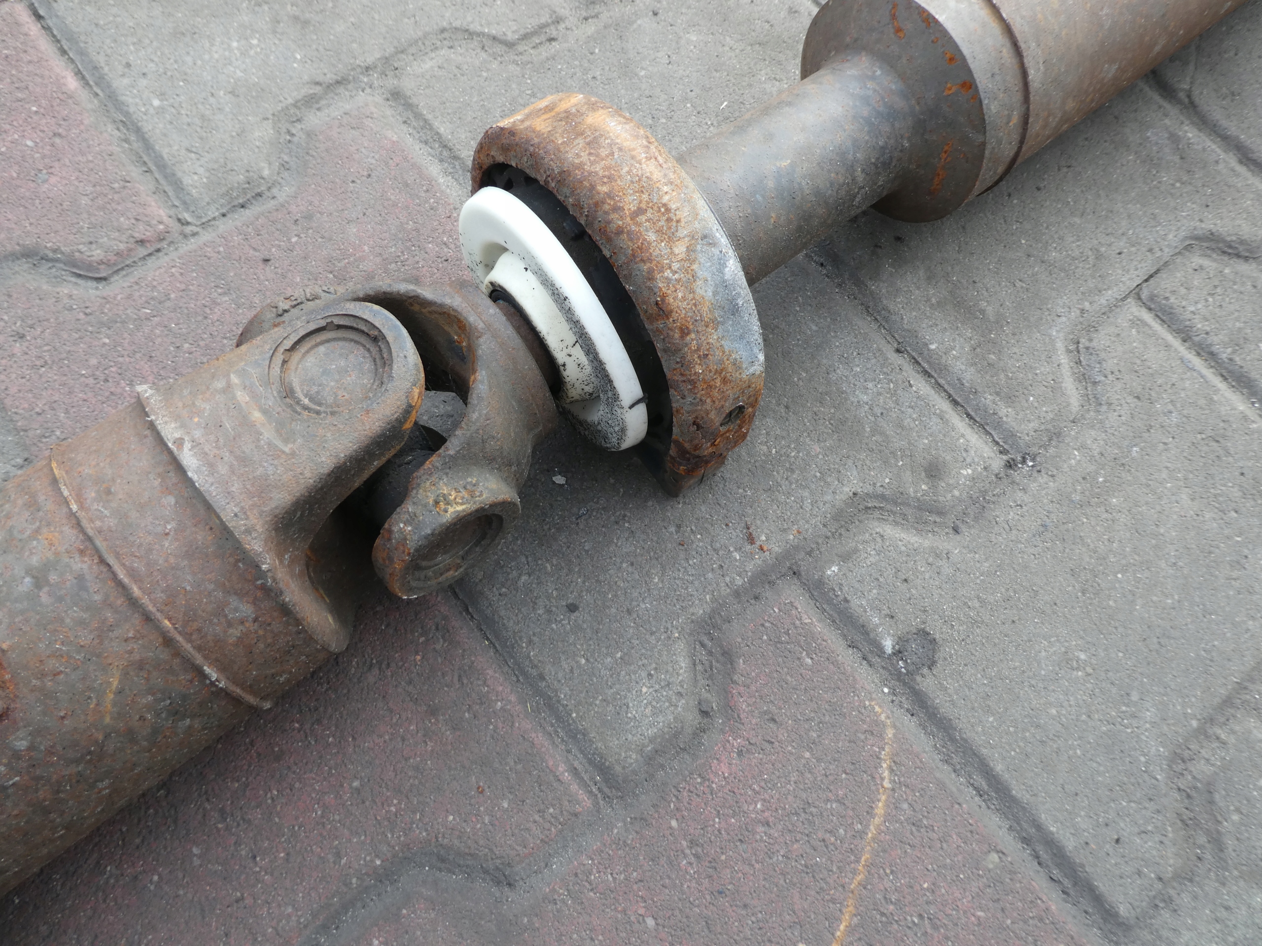 cardan KARDAN VW AMAROK 2H0521102L