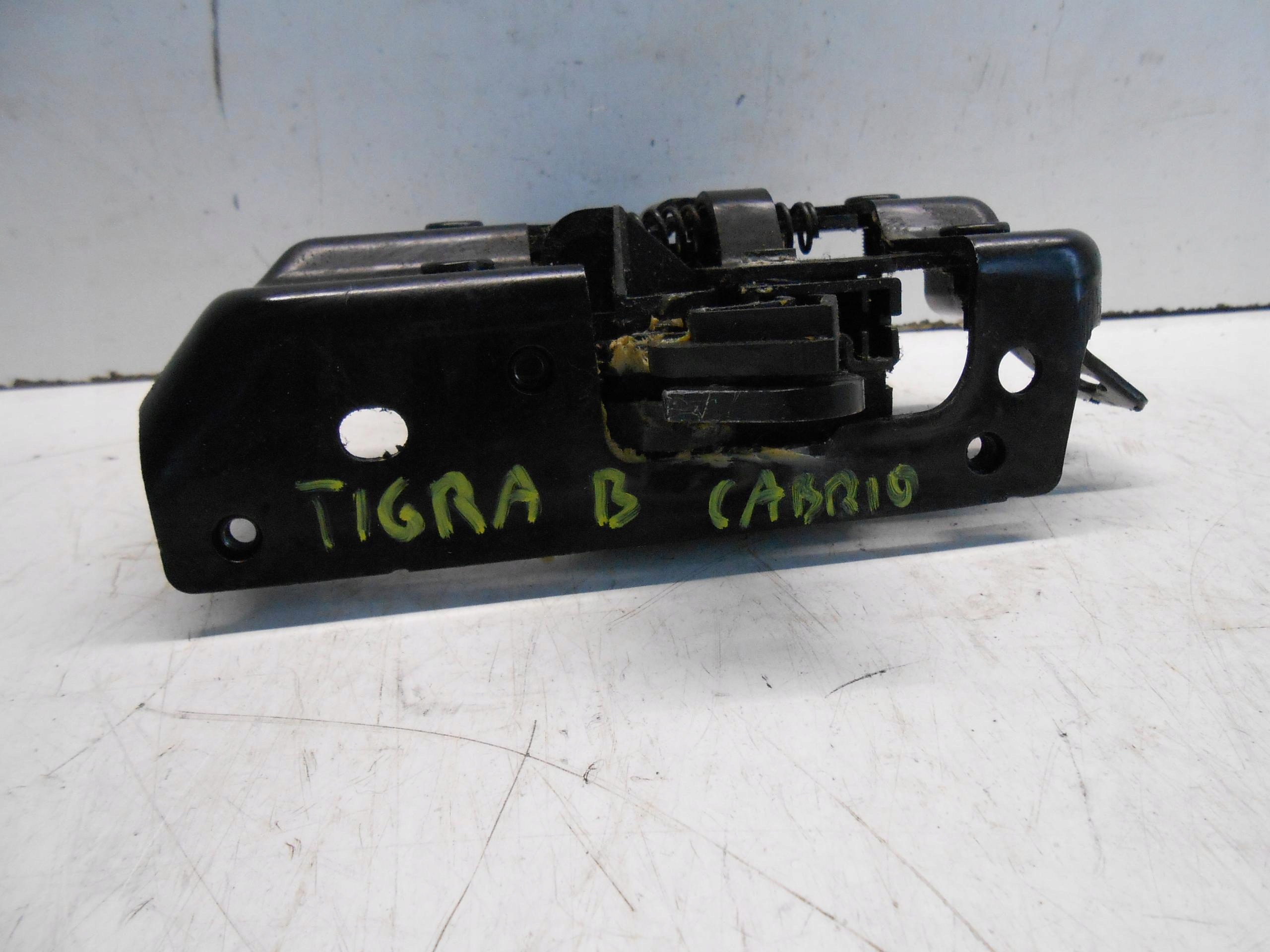 ZAMEK SILNICZEK DACHU OPEL TIGRA B #