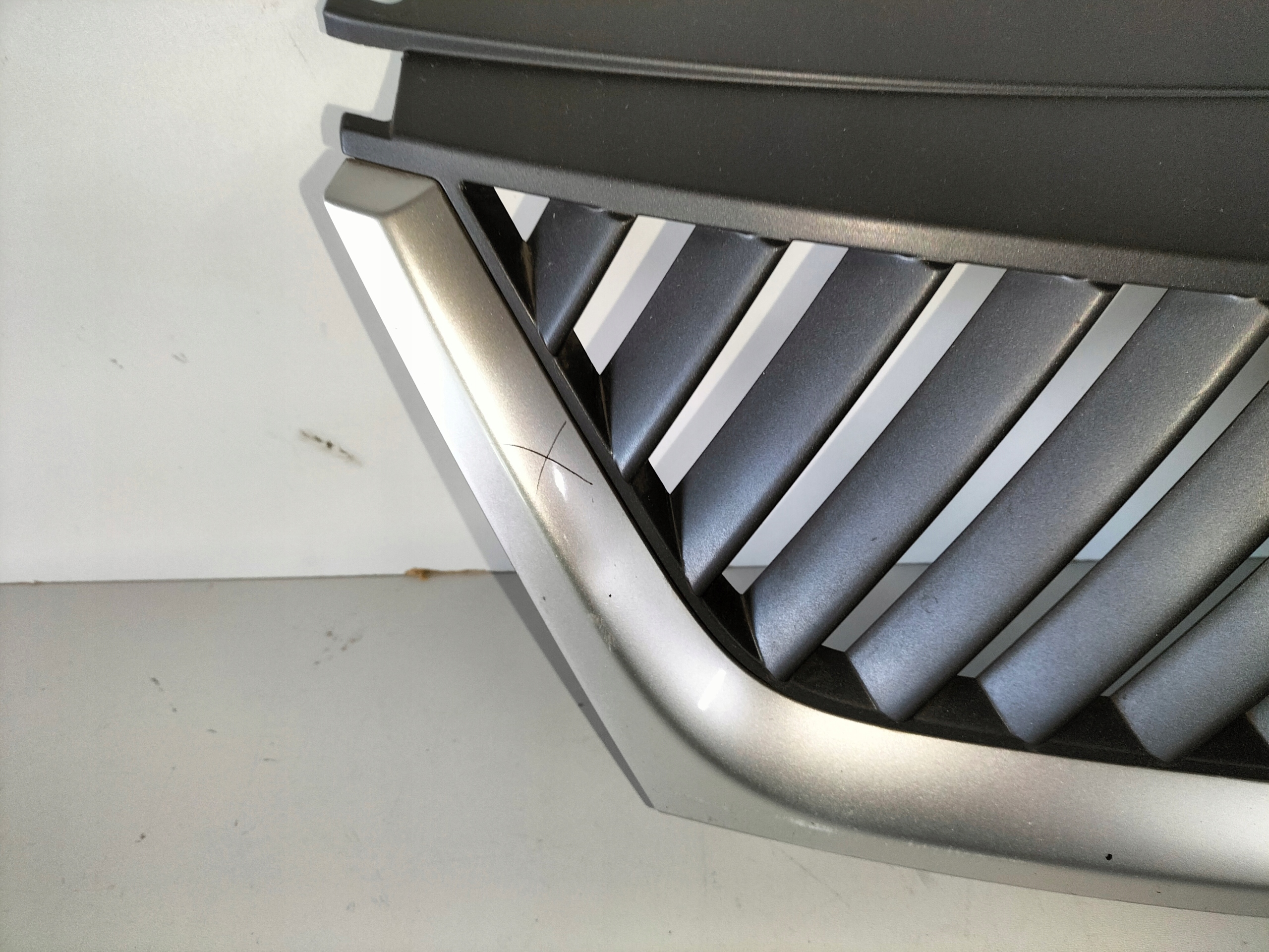 grille grid grill MITSUBISHI OUTLANDER II 07