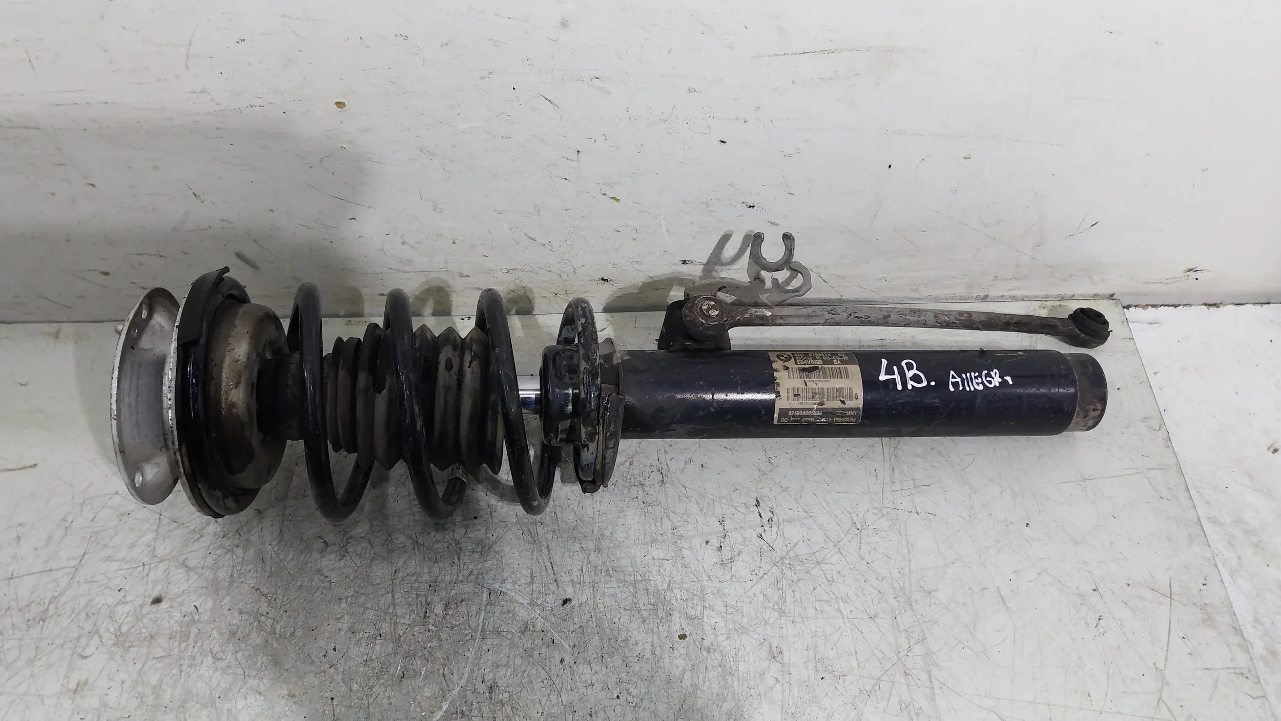 shock absorber front right 6789574 BMW X1 E84 N47