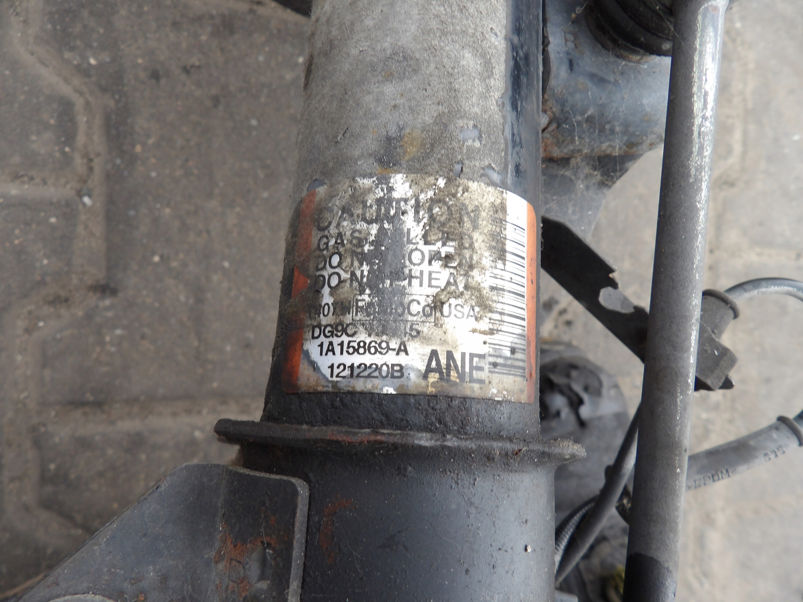 Ford Fusion II USA sususpension front right