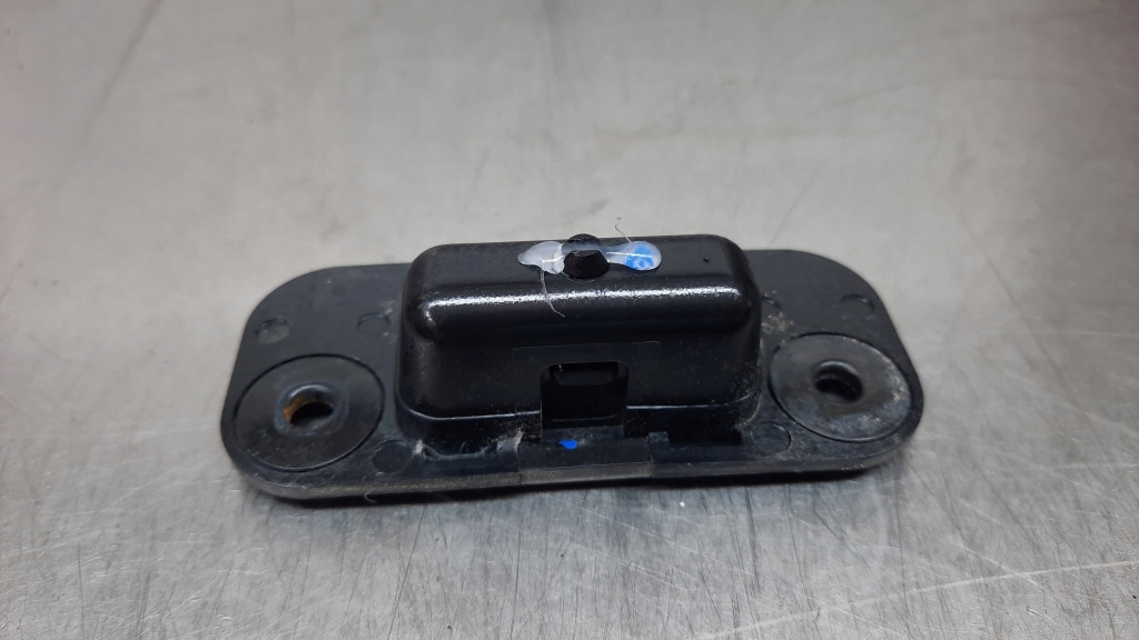 RYGIEL ZAMKA DRZWI 075742 67277 RENAULT TRAFIC III VIVARO Numer katalogowy części 01