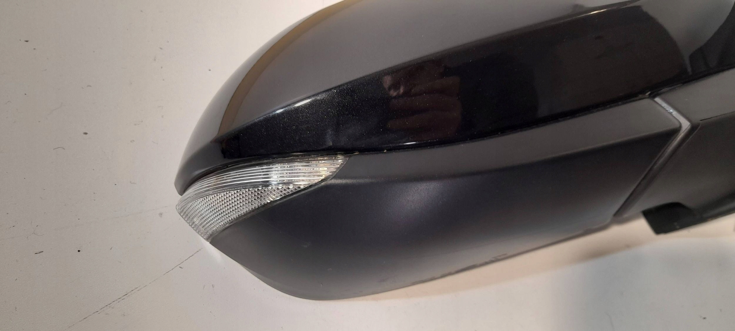 Toyota Yaris IV XP210 mirror right 9-Pin (S213)