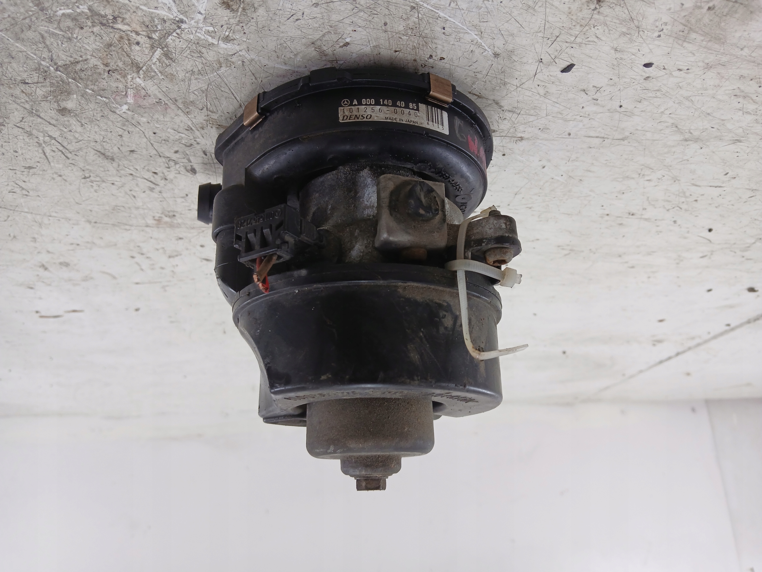 MERCEDES W168 1.7 CDI pump air secondary A0001404085