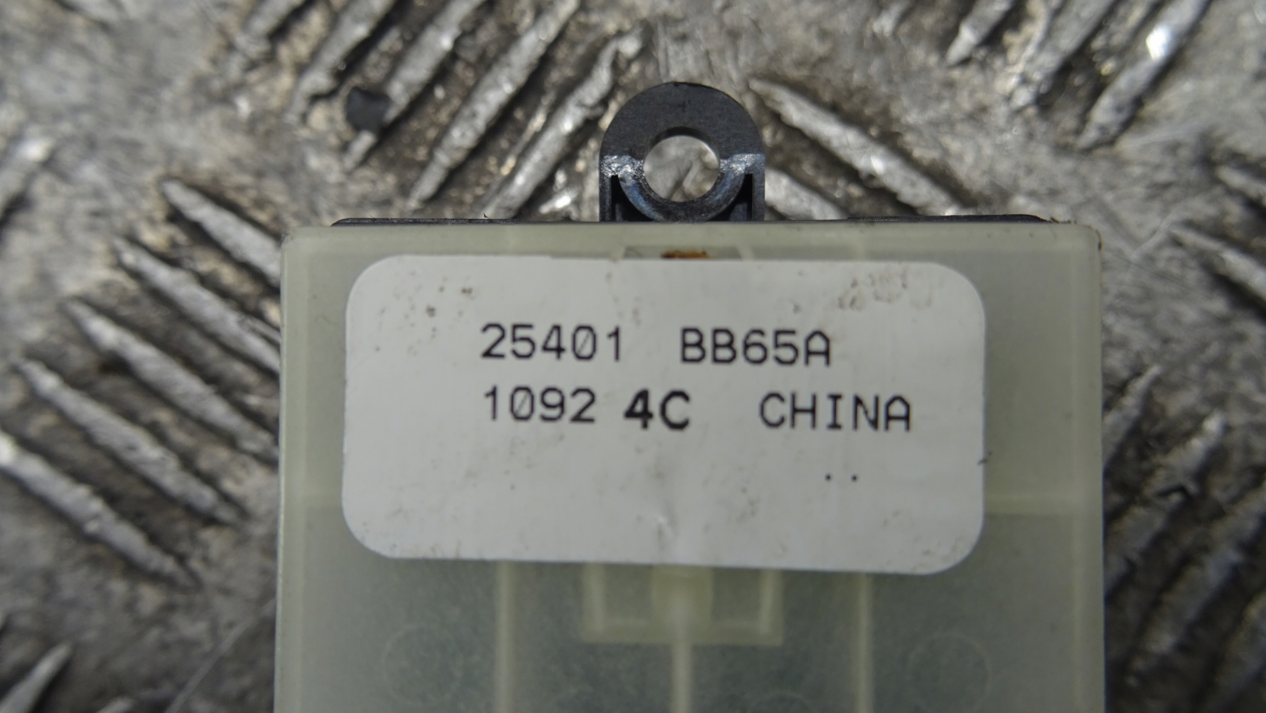 switch, window regulator Nissan Qashqai J10 OE 25401BB65A