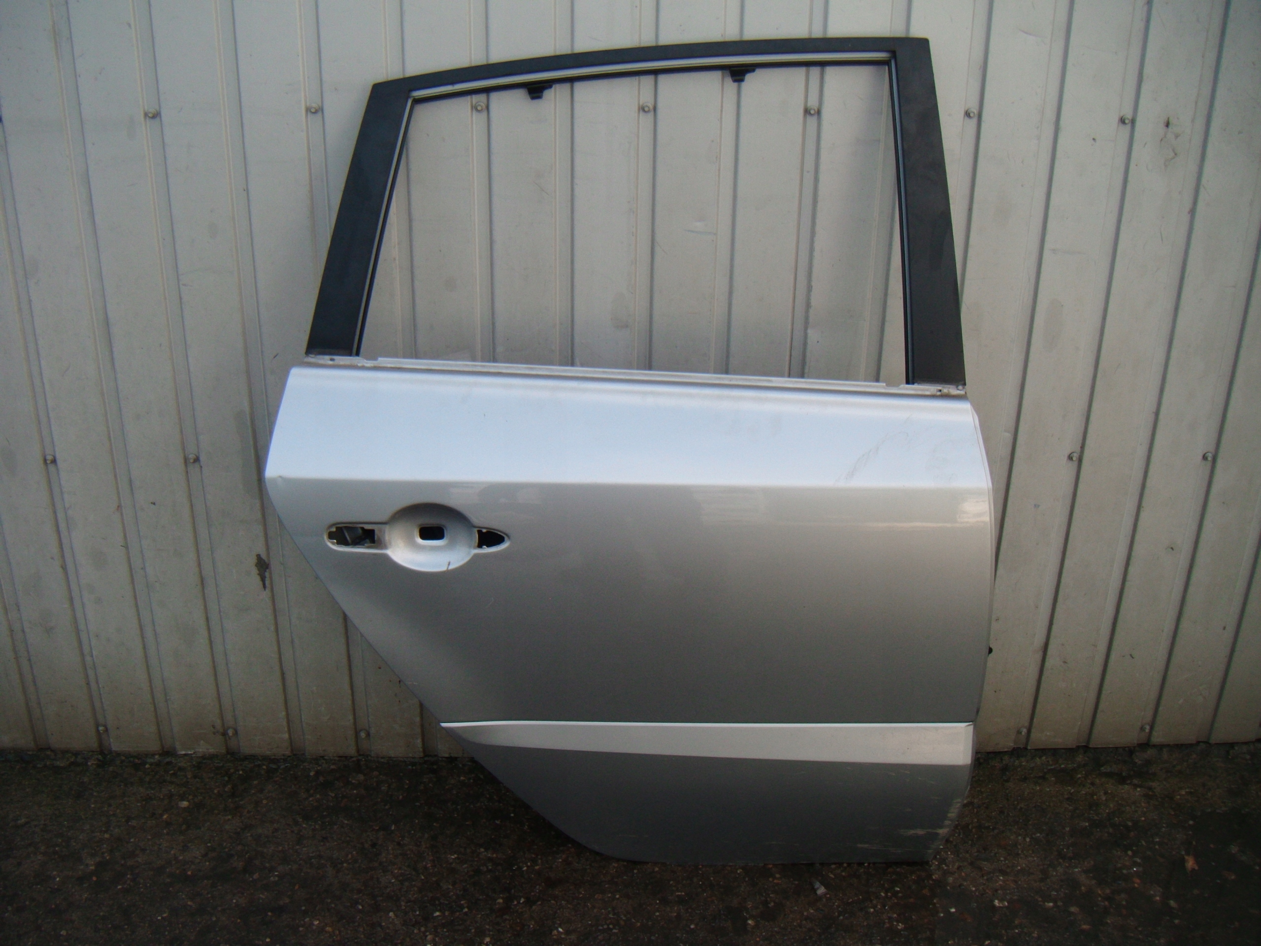 RENAULT KOLEOS 1 I 07- DRZWI PRAWE TYŁ TEKXA