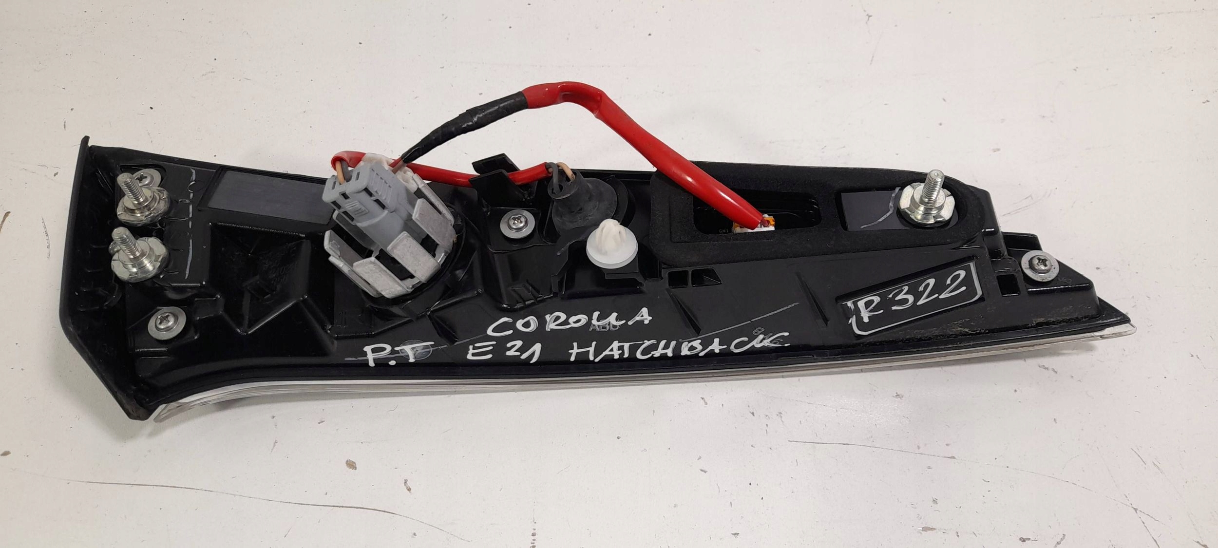 Toyota Corolla E21 Hatchback light rear right to the bonnet KOITO02429 (R322)