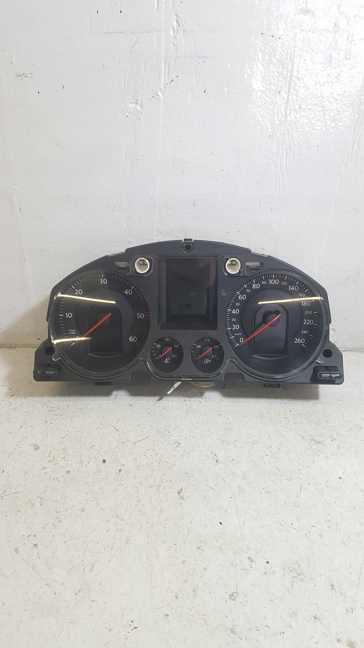 dials dials VOLKSWAGEN PASSAT B6 2.0 TDI 3C0920871E