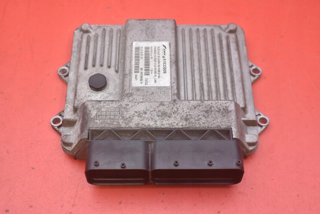 control unit computer of the engine 51833809 FIAT PANDA 2 II 1.3 MULTIJET 75KM 03-11