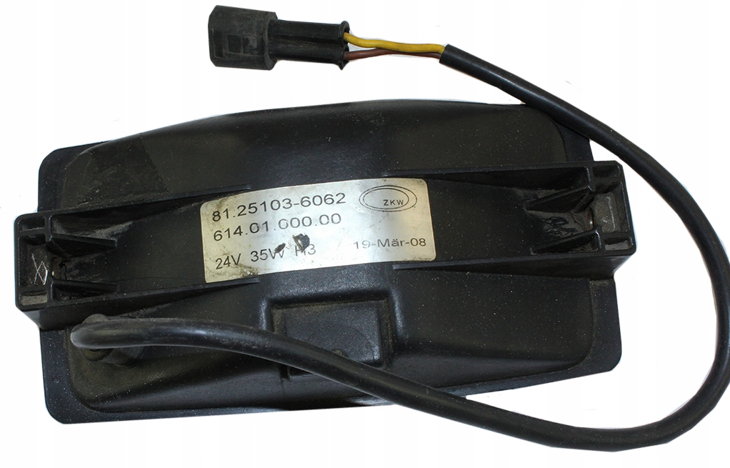 LAMPA REFLEKTOROWA MAN 81251036062 6140100000 Part number 81251036062