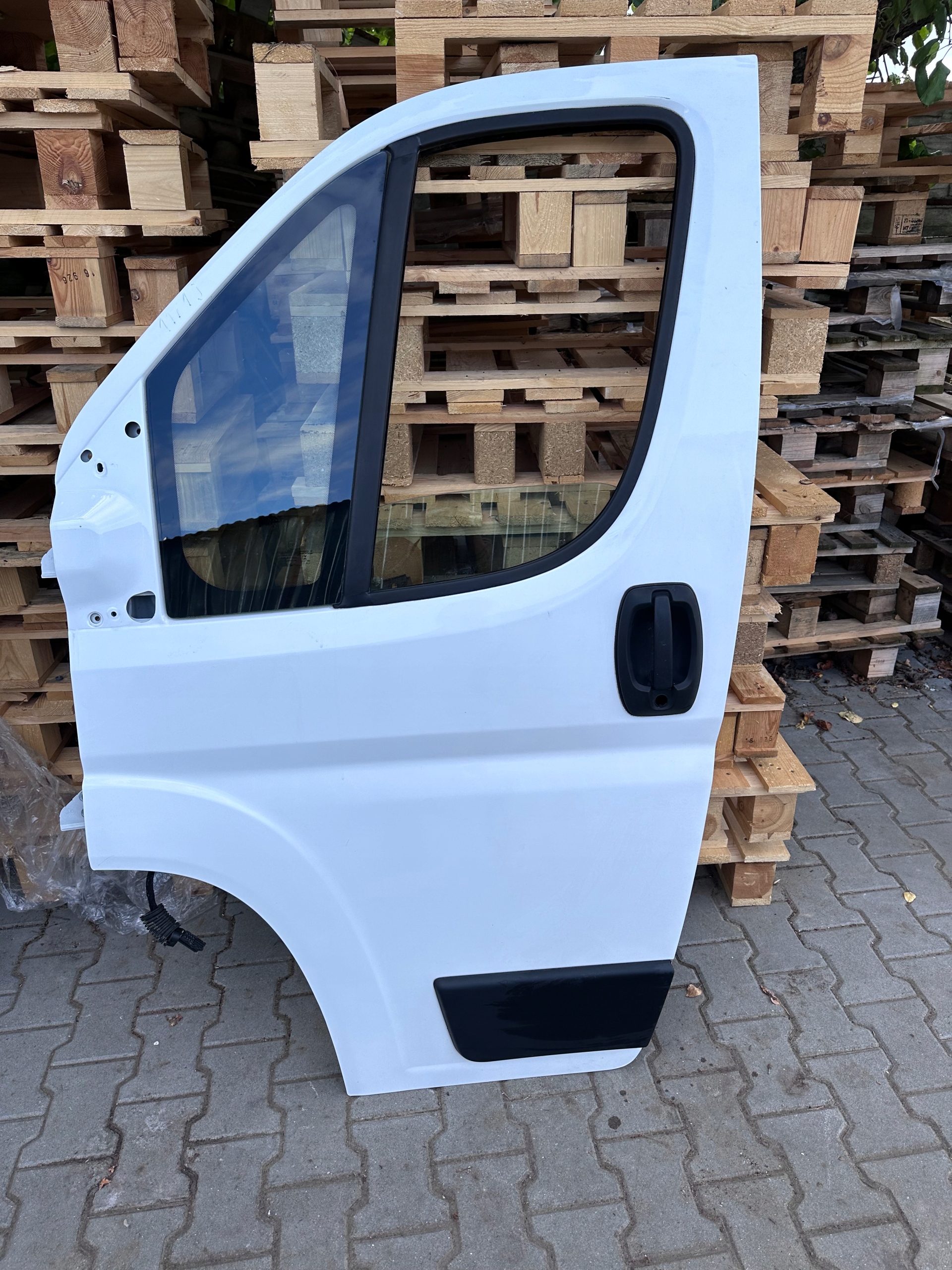 DUCATO III LIFT DRZWI LEWE PRZEDNIE BIAŁE 2019 249