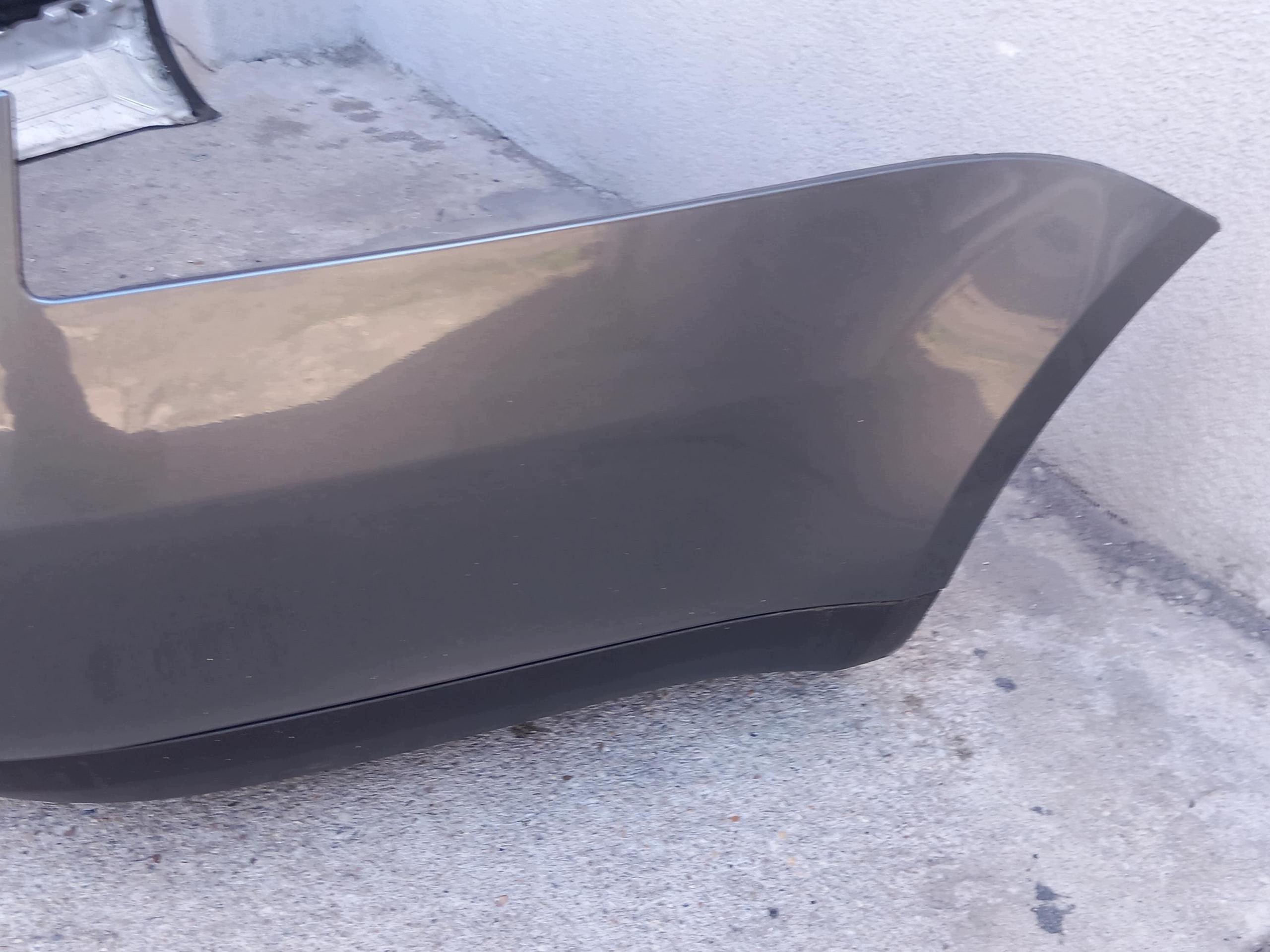 bumper rear complete VW JETTA V sedan LX7X 05-10