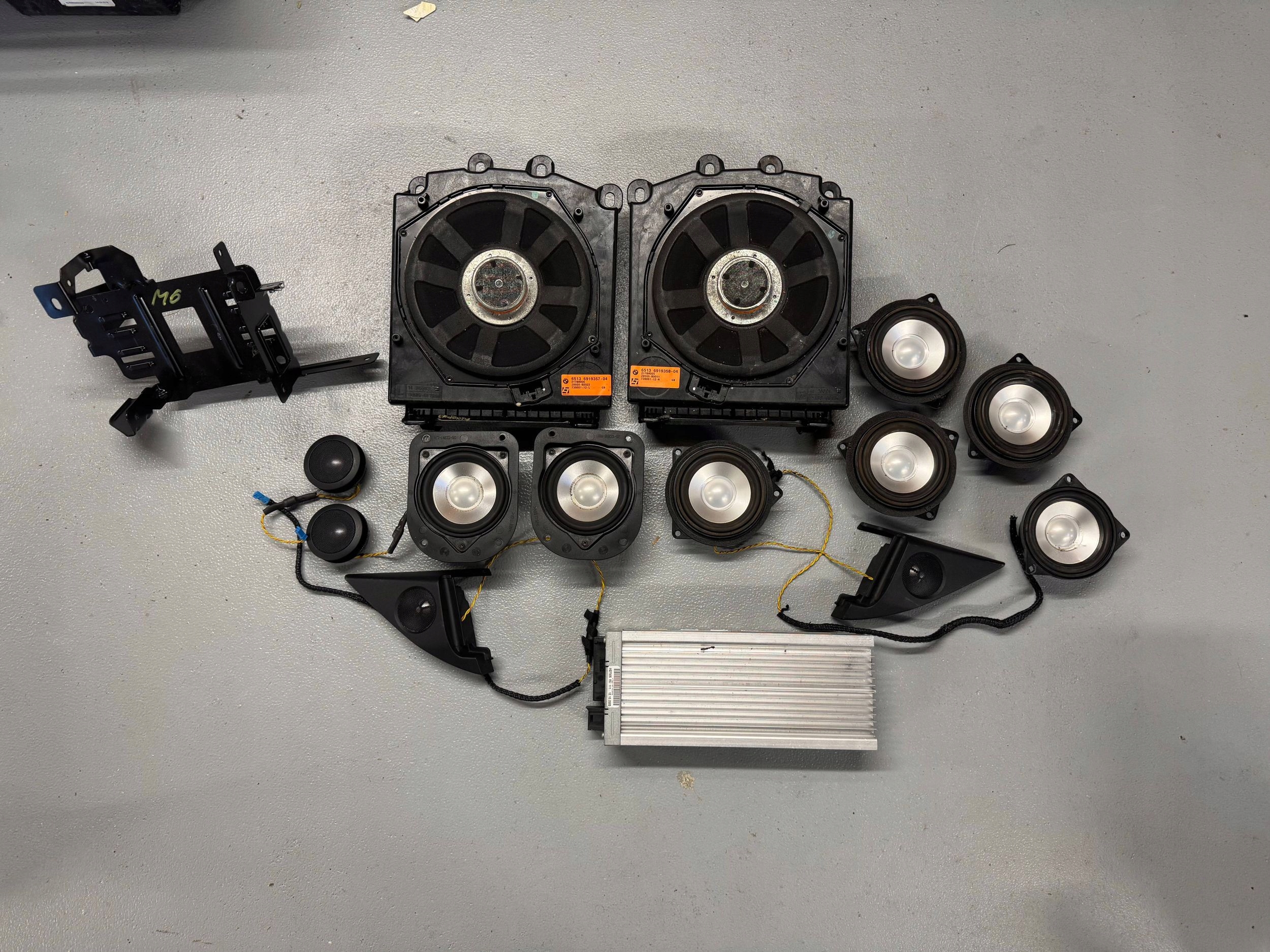 BMW E63 NAGŁOSNIENIE GŁOSNIKI WZMACNIACZ LOGIC7 6974723