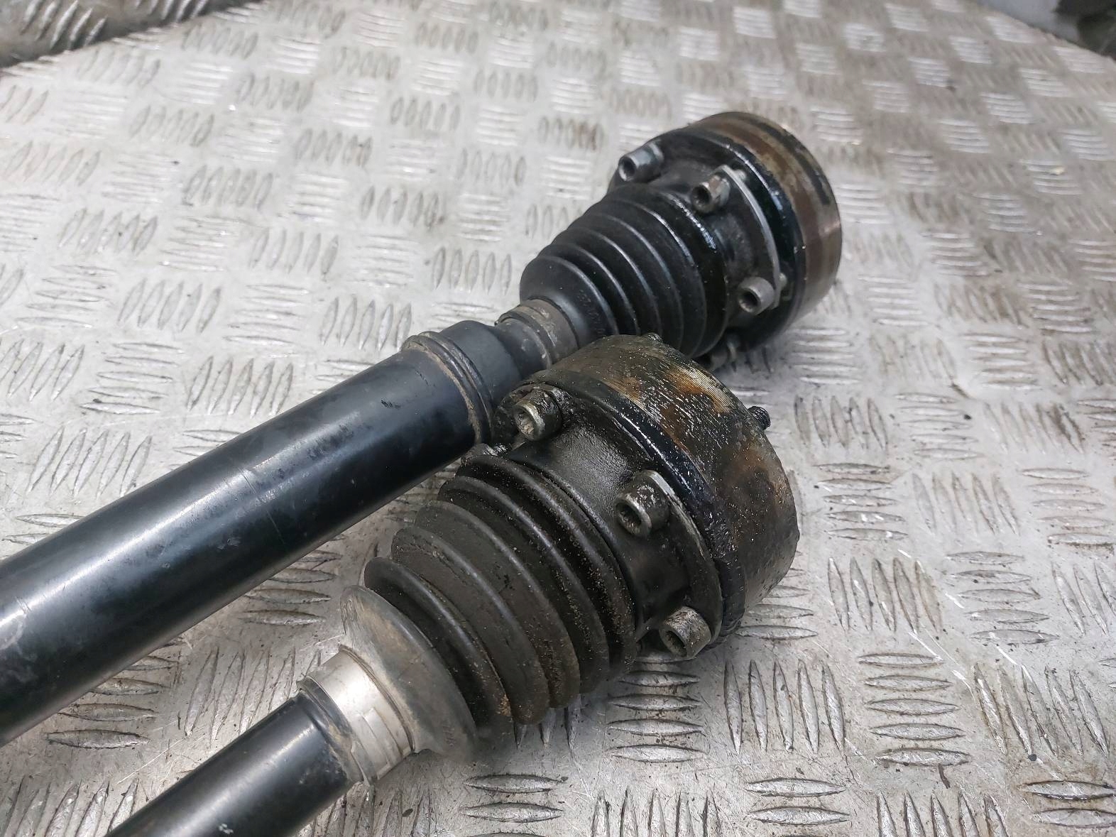 semi-axis left front + right front 5B VOLKSWAGEN JETTA V 1.9 TDI