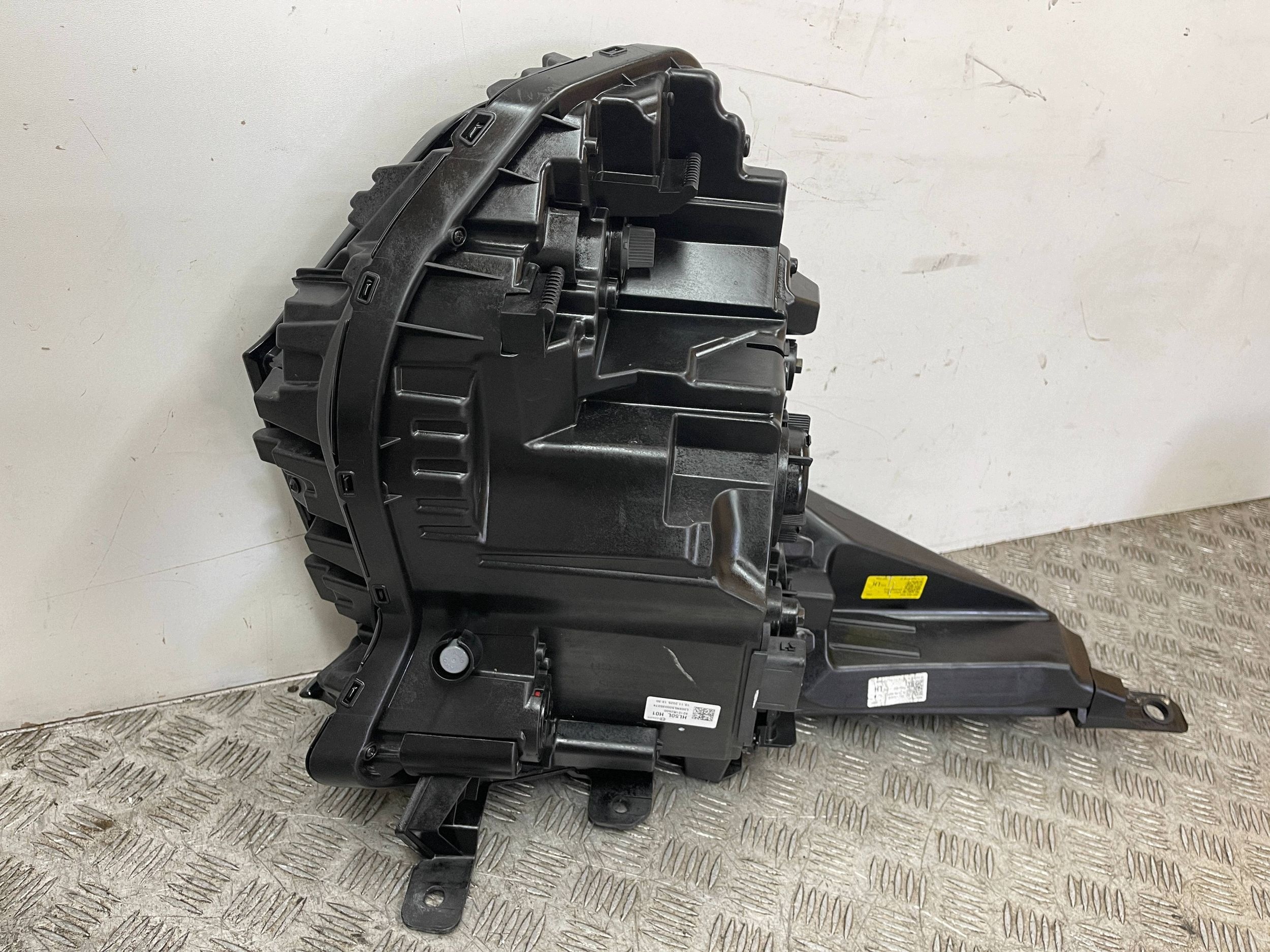 REFLEKTOR light FULL LED front left KIA SPORTAGE 5 V LIFT 24- 92101-R2500
